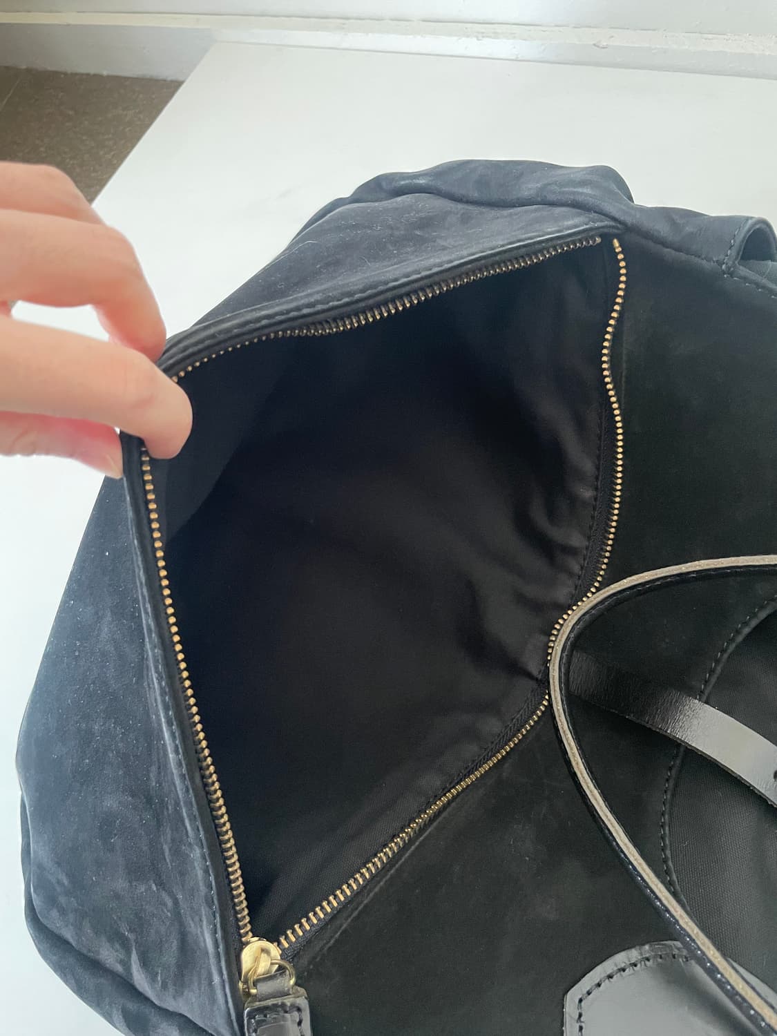 vintage black suede buckle hobo bag 상품이미지8