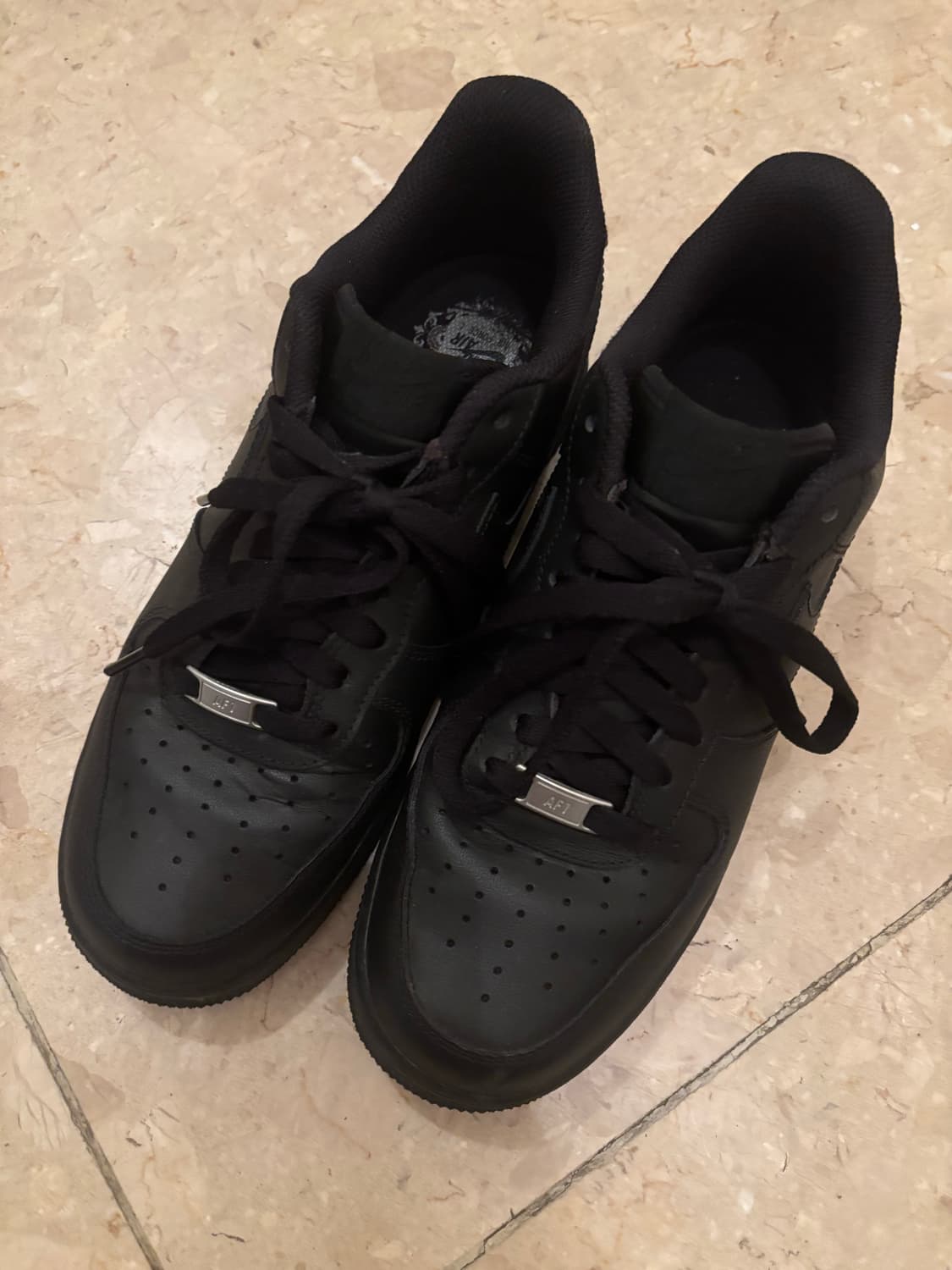 에어포스1 블랙 상품이미지1