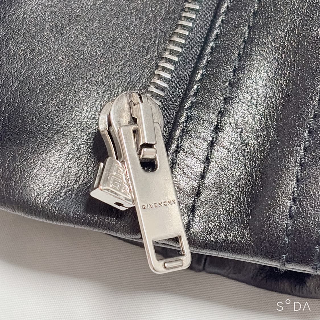 지방시 가죽 라이더자켓 38 상품이미지8