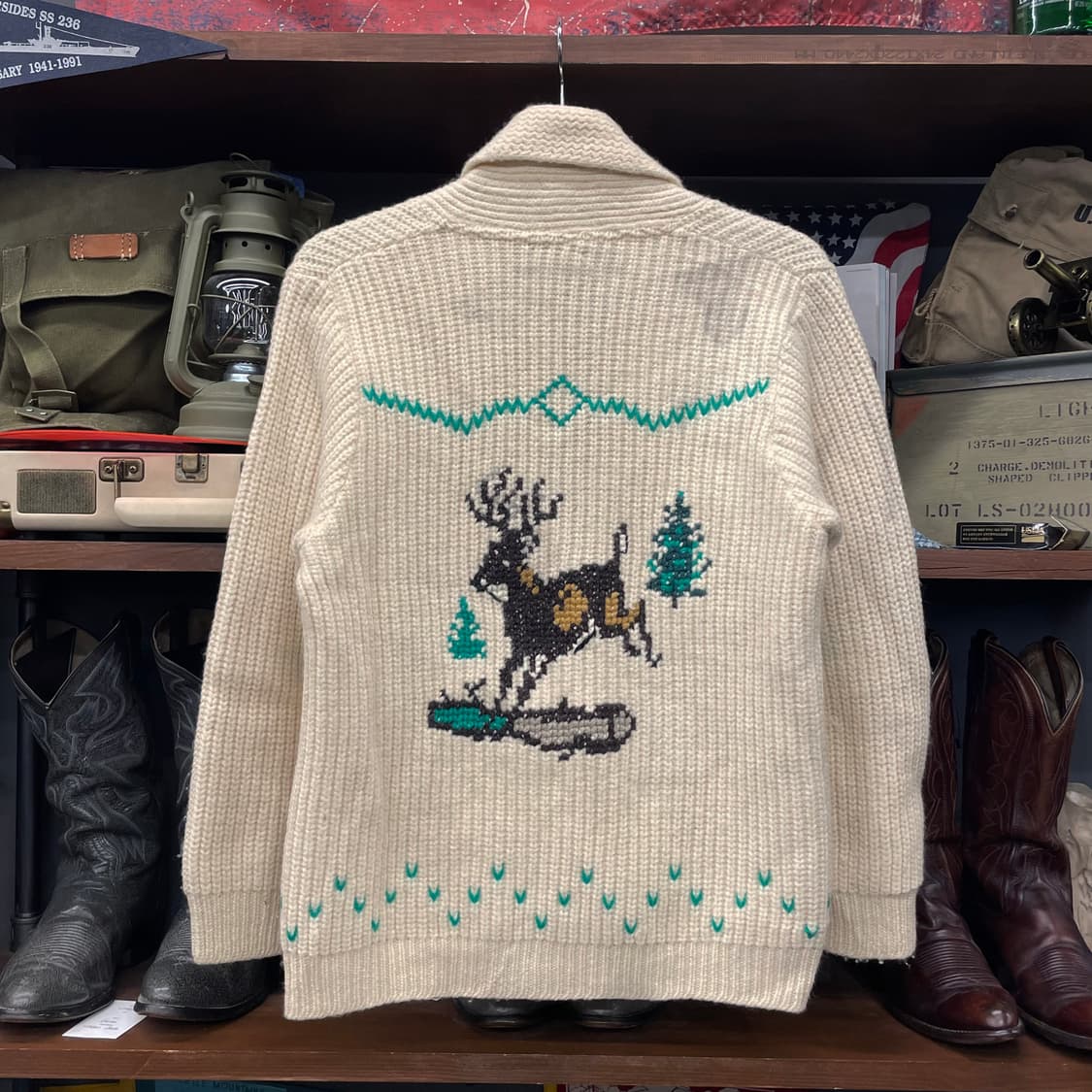 70s 툰드라 캐나다 버진 울 사슴 패턴 코위찬 니트 가디건 상품이미지2