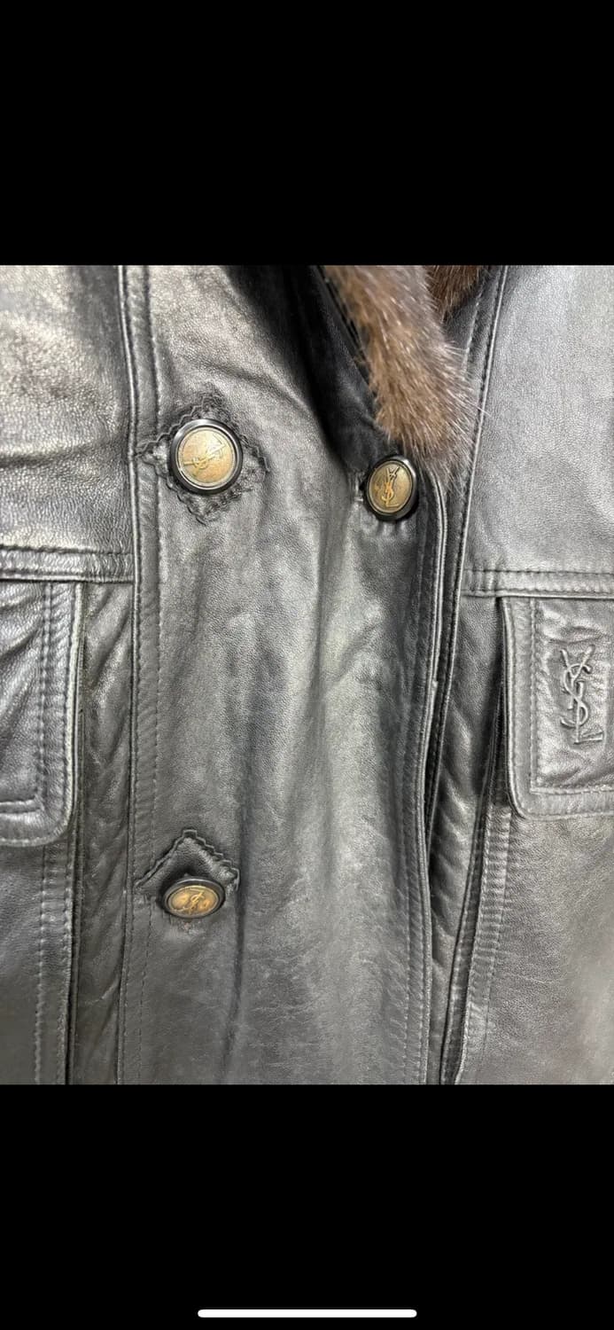 입생로랑 밍크퍼 카라 디테일 가죽자켓 (퍼 탈부착 가능) H1948 상품이미지3