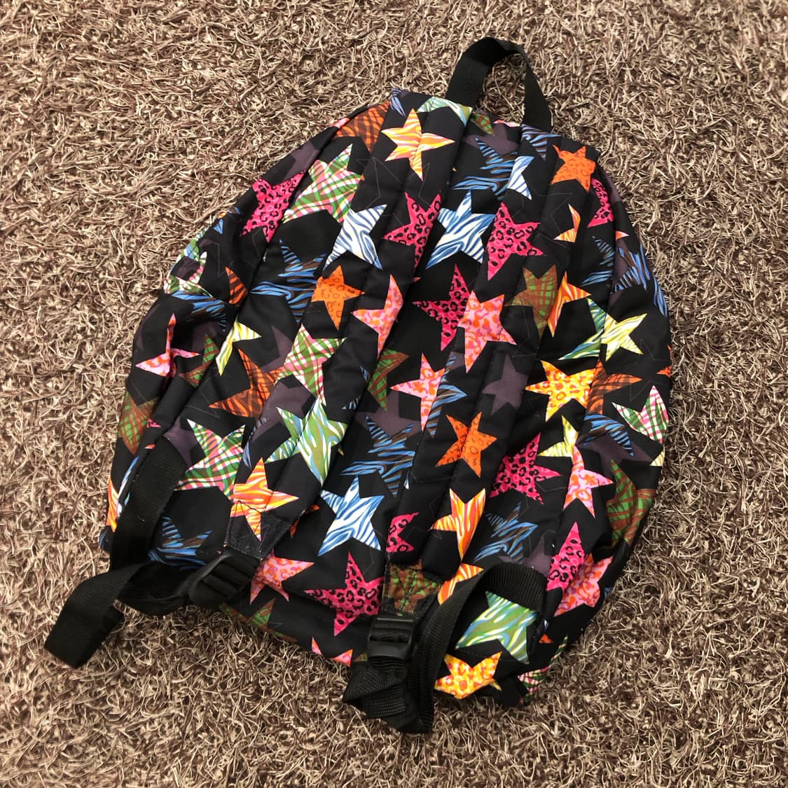 이스트팩 스타 패턴 백팩 상품이미지3