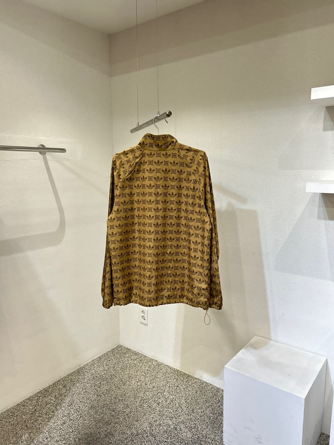 아디다스 FB 오리지널 모노 바람막이 상품이미지2