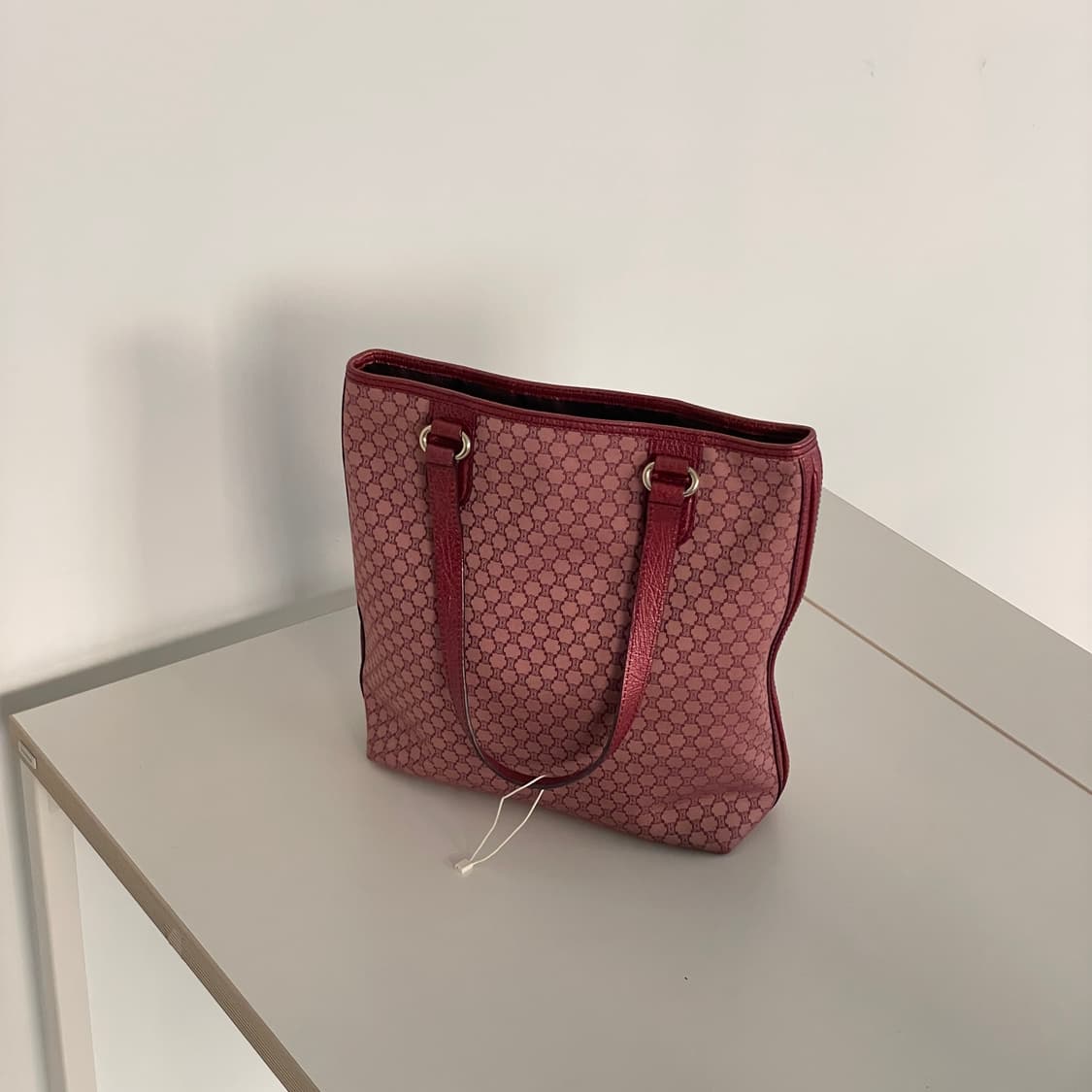 셀린느 마카담 토트백 레드 상품이미지1