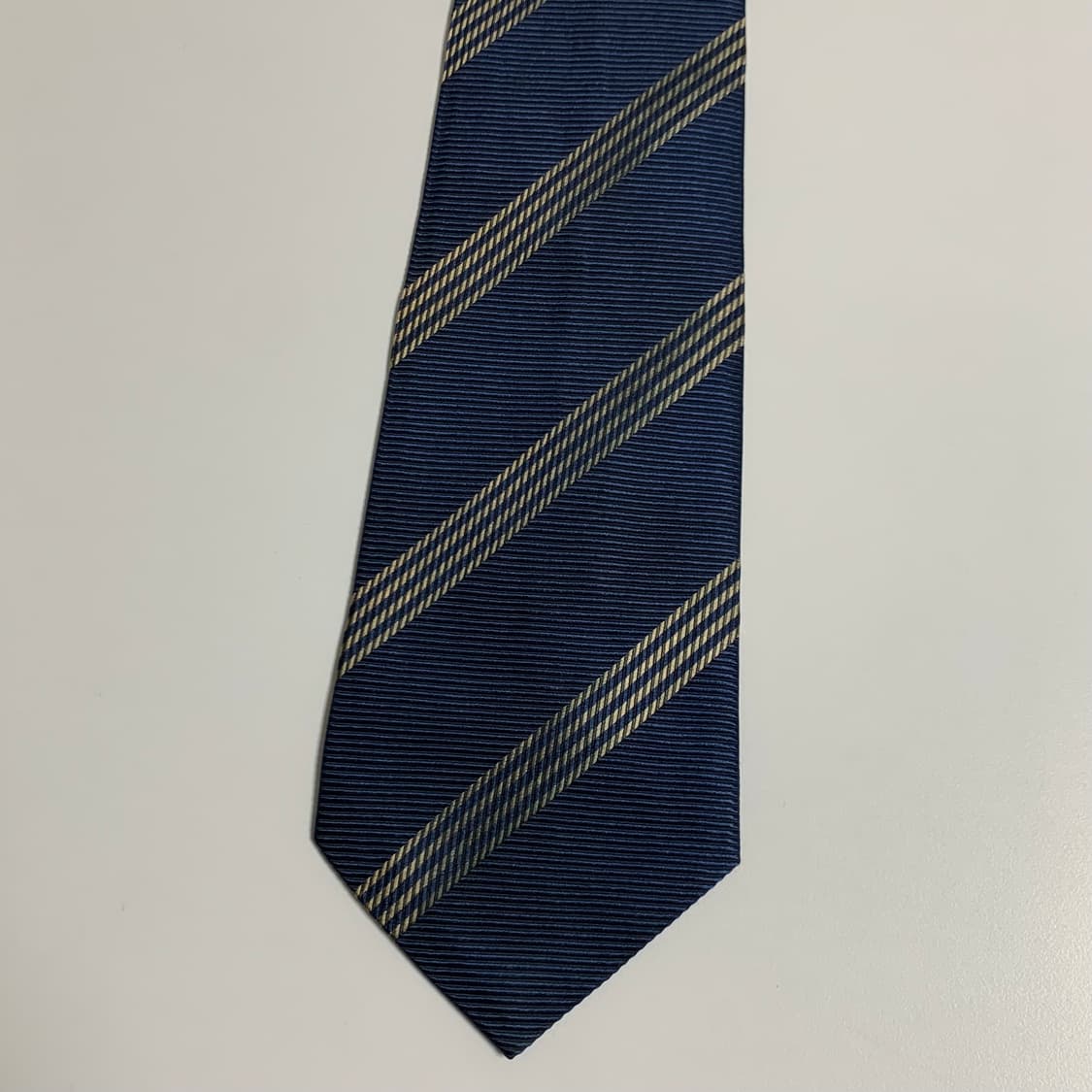 버버리(BURBERRY) 스트라이프 명품넥타이 정장패션 9cm 상품이미지10