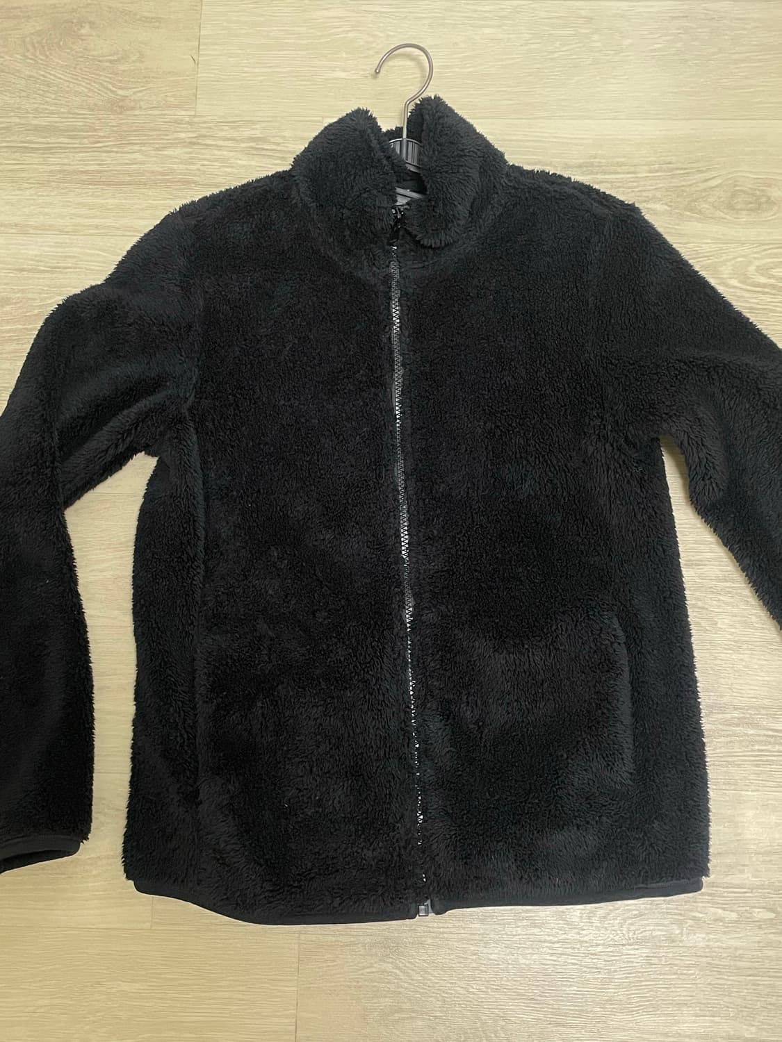 유니클로 검은색 후리스 상품이미지1