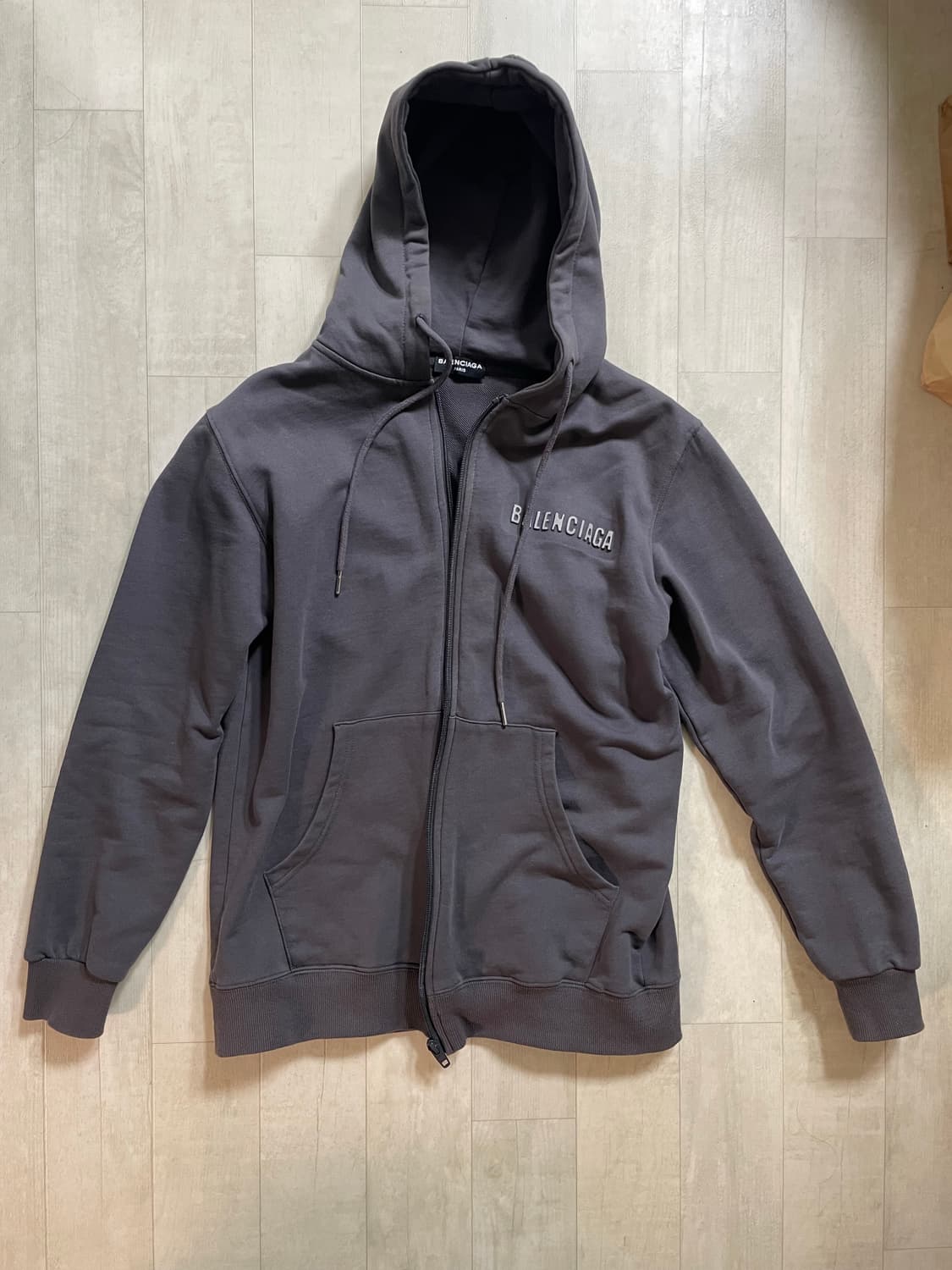 발렌시아가 후디 상품이미지2