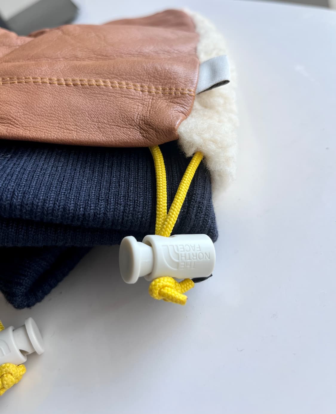 The North face brownlabel gloves노스페이스장갑 상품이미지2