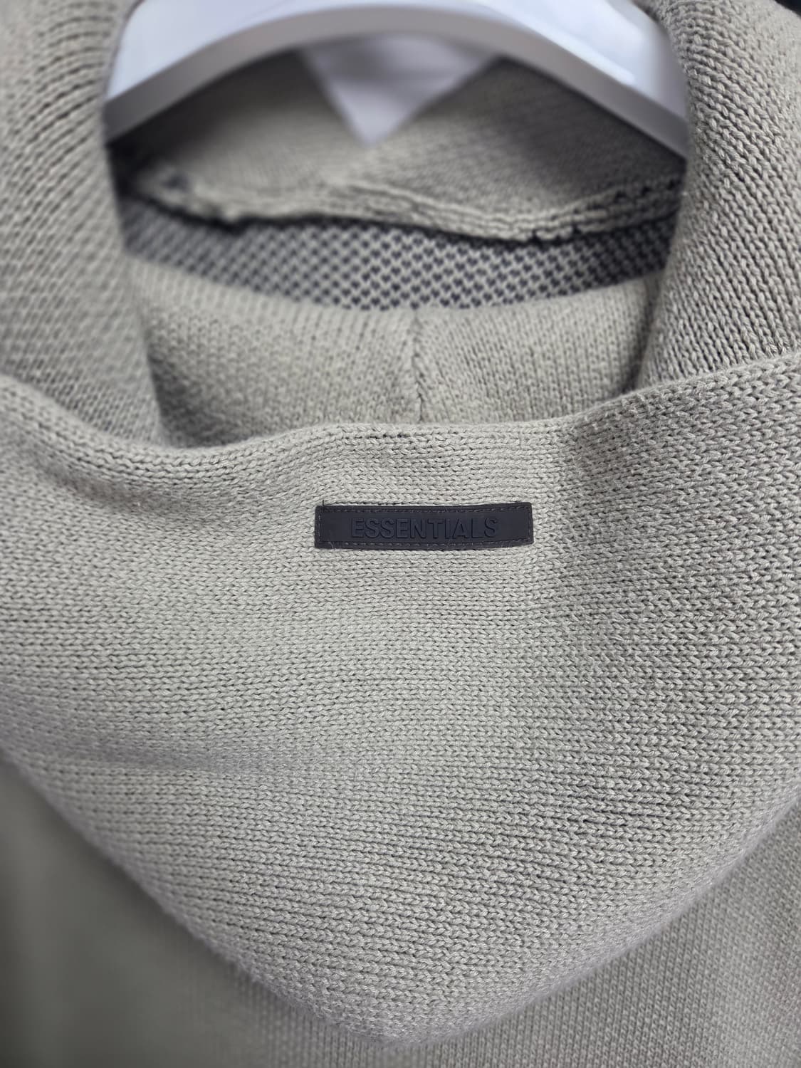 에센셜 21FW 피스타치오 니트 후드티 (S) 상품이미지5