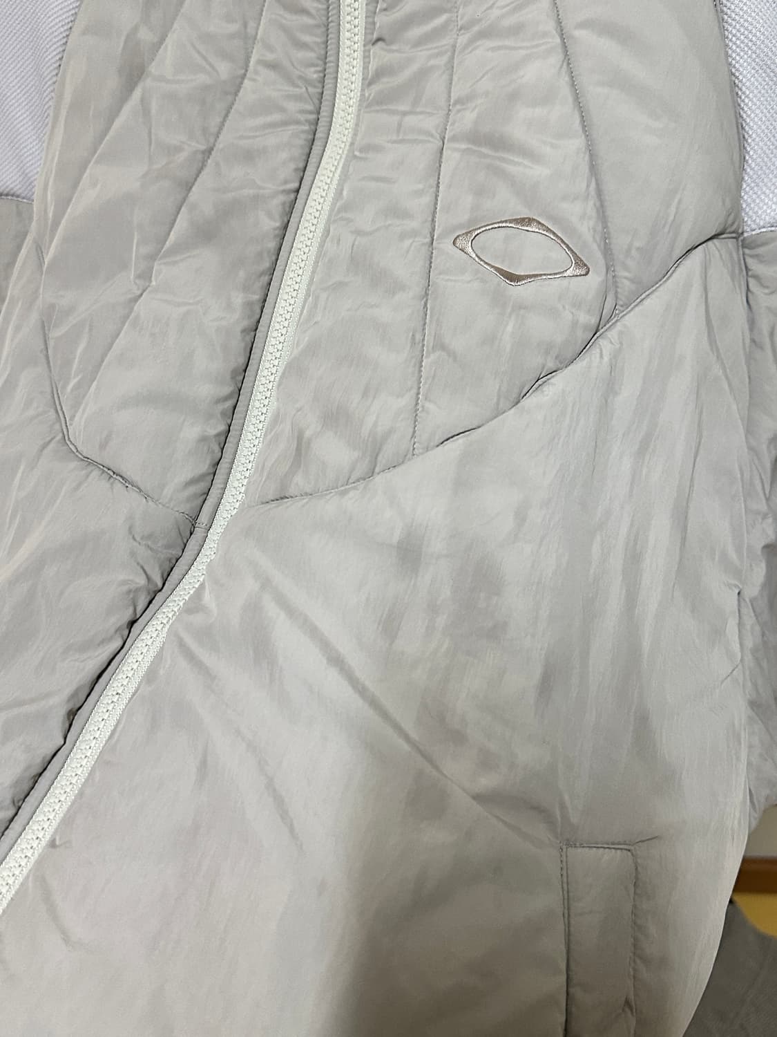 미스치프 롬버스 팀 다운 자켓 패딩 베이지 M (하자많음) 상품이미지2