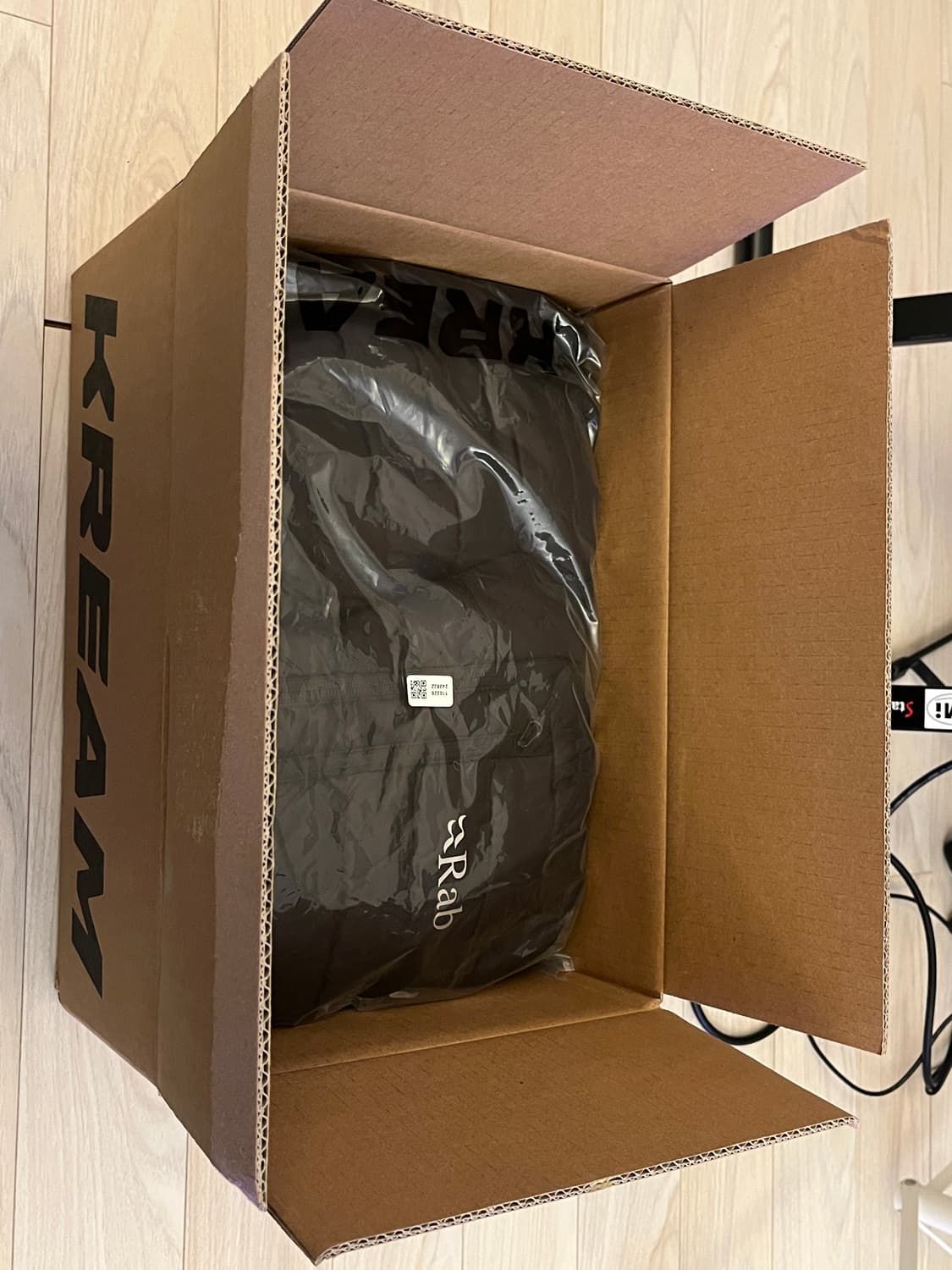 랩 RAB 경량패딩 블랙 XL 상품이미지6