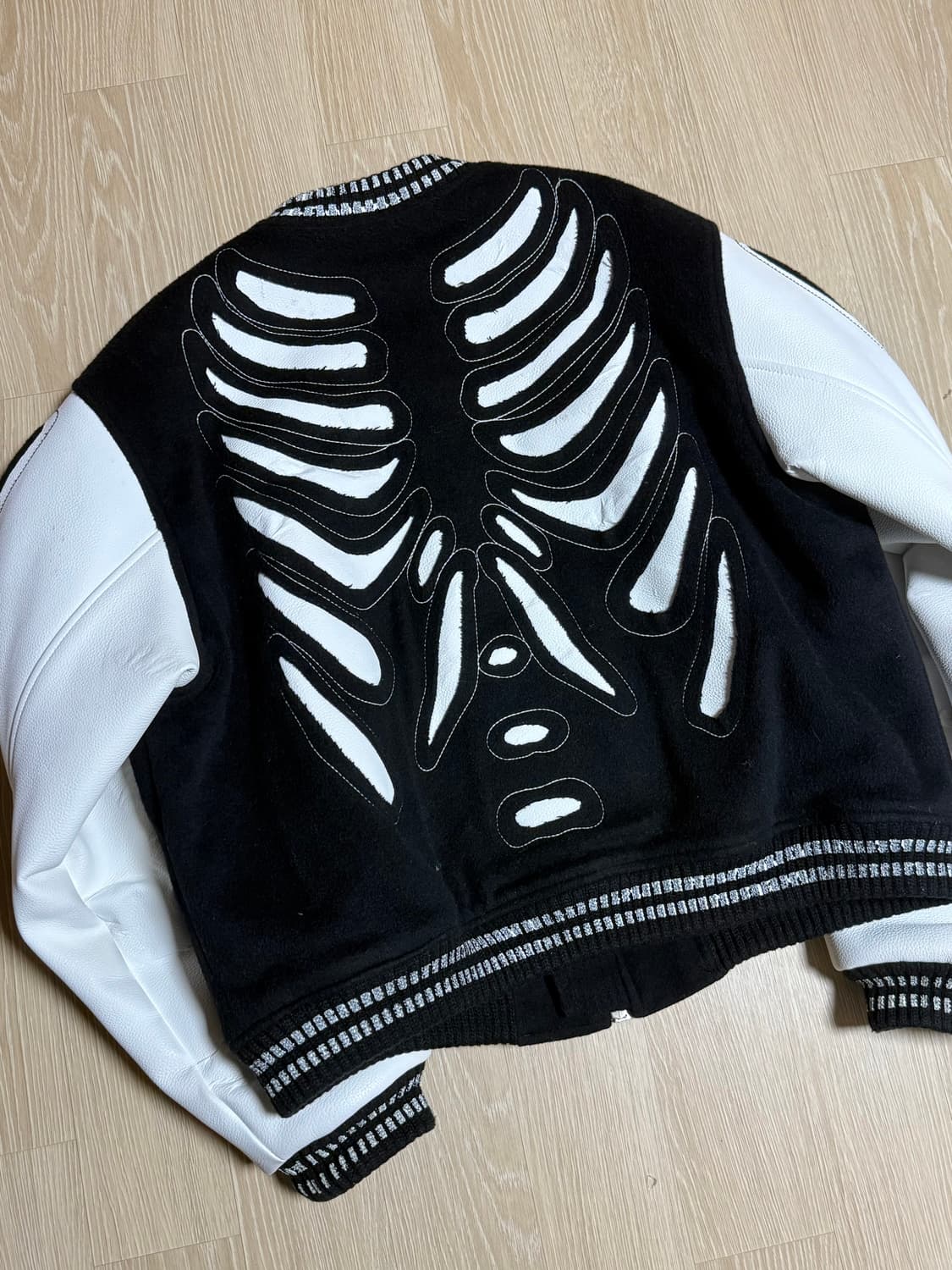 써저리 바시티 자켓 블랙 L 상품이미지3