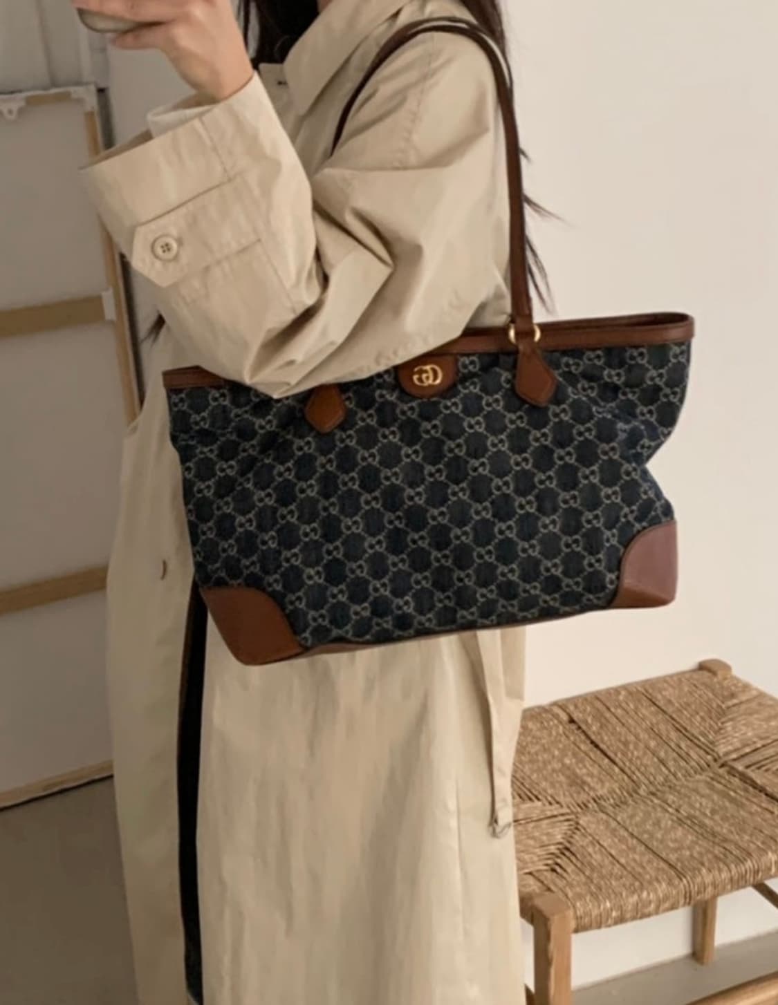 구찌 GG 데님 쇼퍼백 상품이미지5