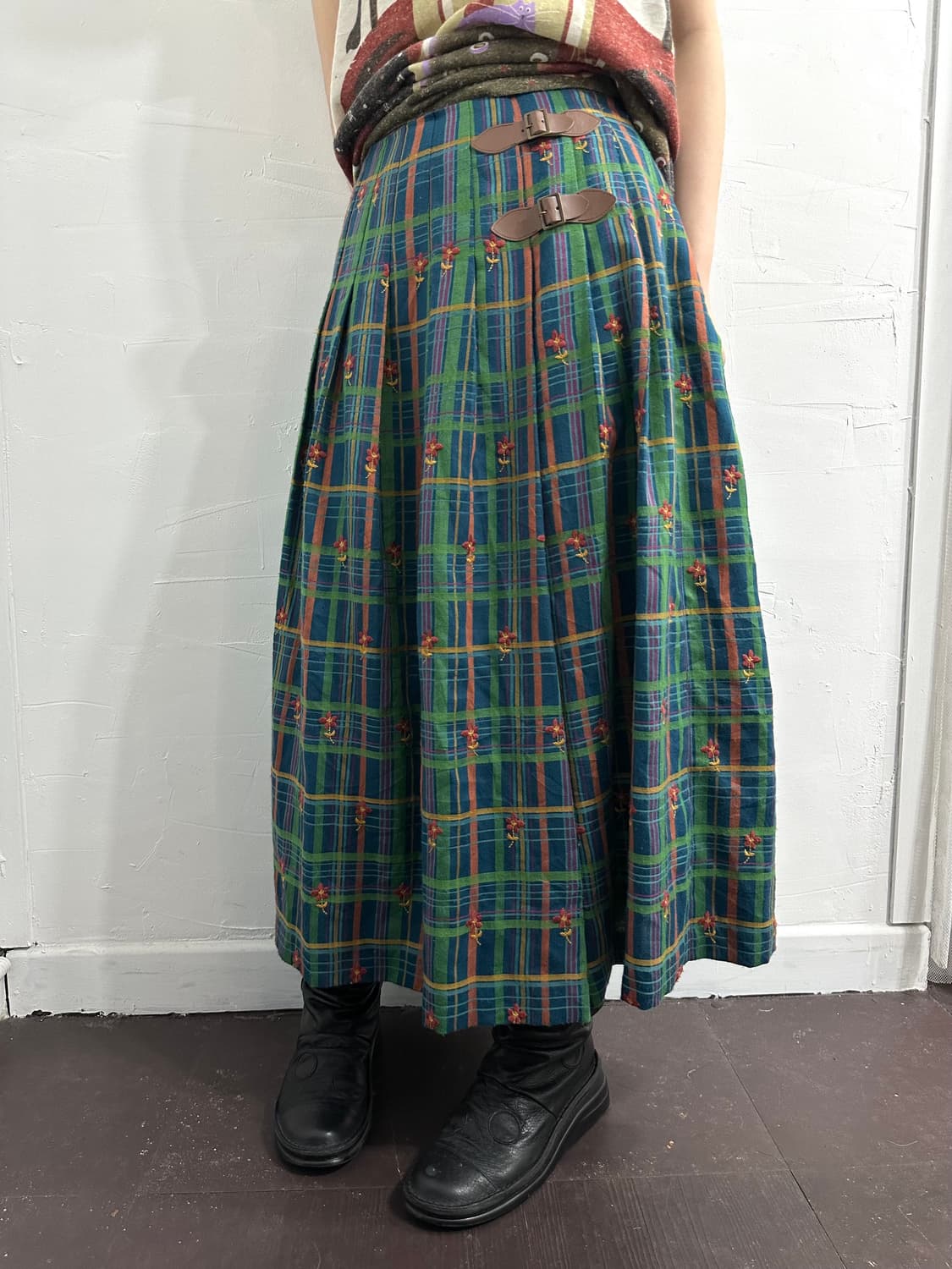 jocomomola flower check buckle skirt 상품이미지1