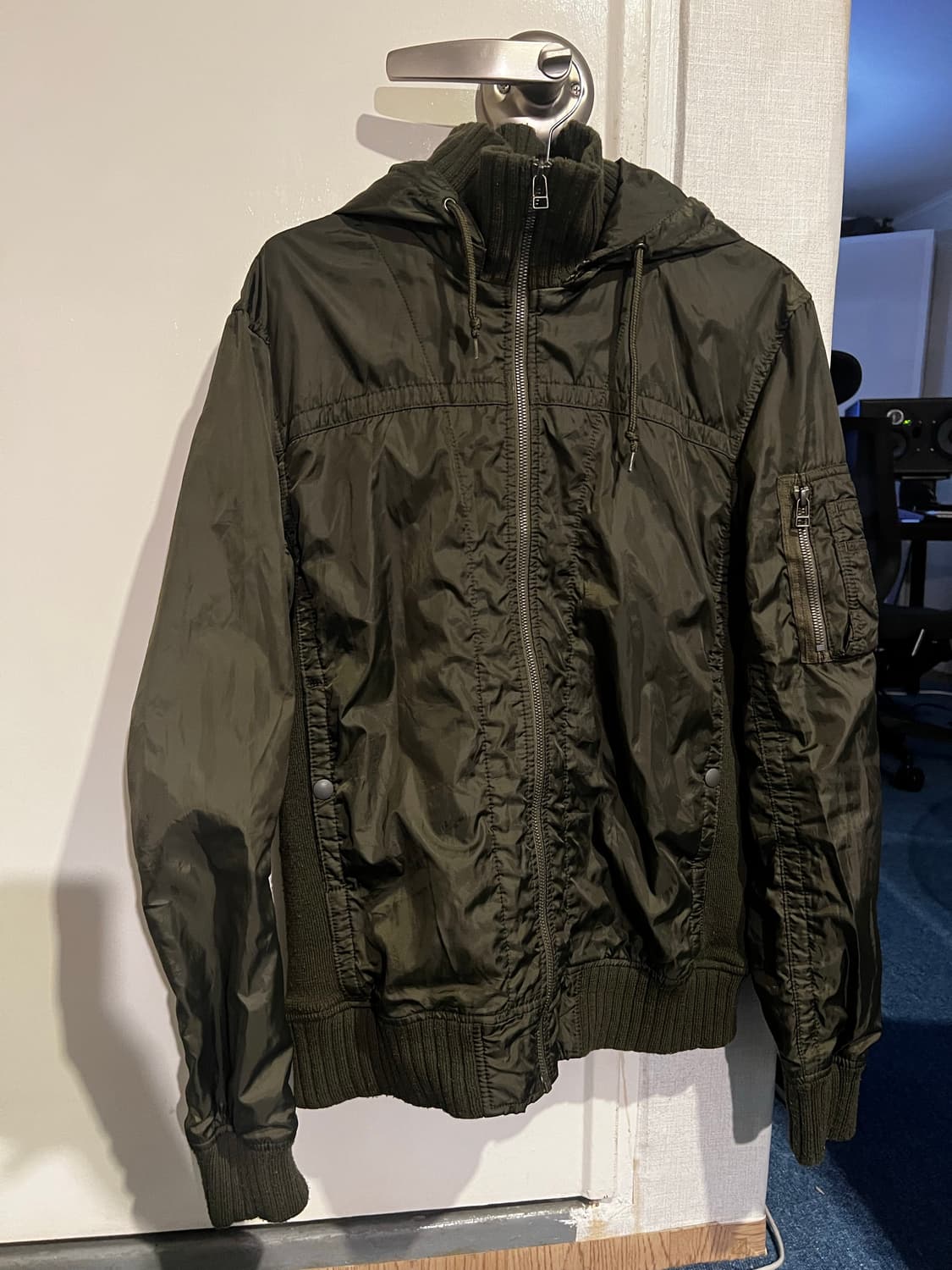 알파인더스트리 카키 후드점퍼 상품이미지2