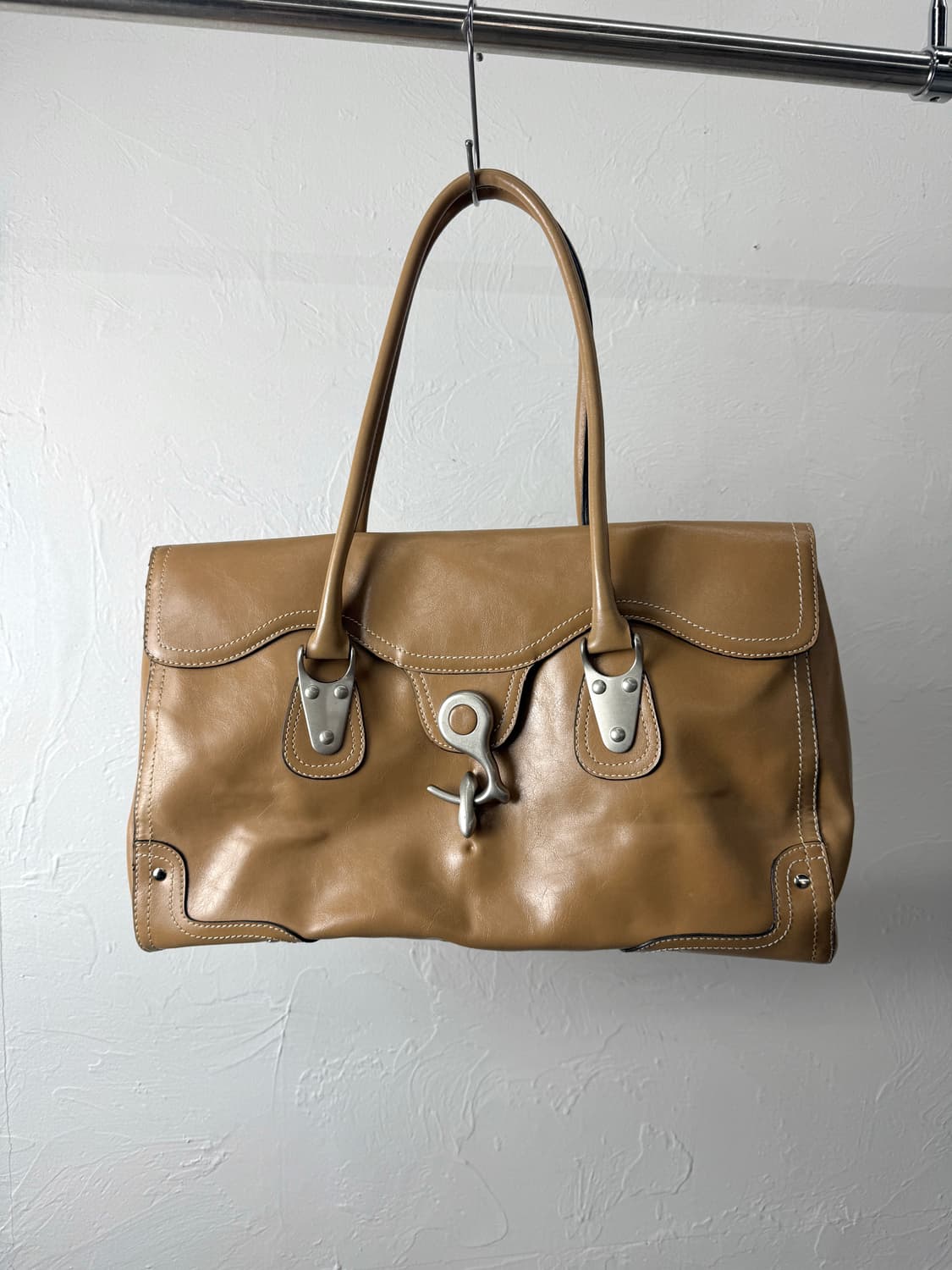 Cnkw 스위블 클로저 숄더백 상품이미지2