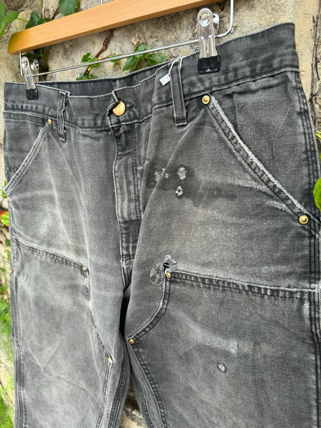 90s 칼하트 b01 blk distressed 하드페이딩 더블니 팬츠 상품이미지3