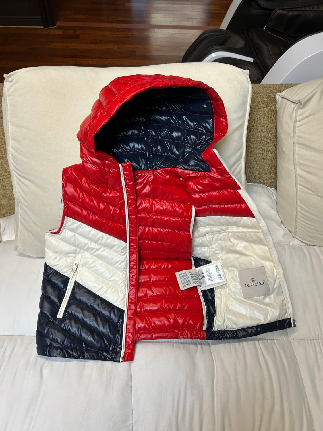 몽클레어 키즈 하리키 후드 베스트 패딩(8세) 상품이미지5