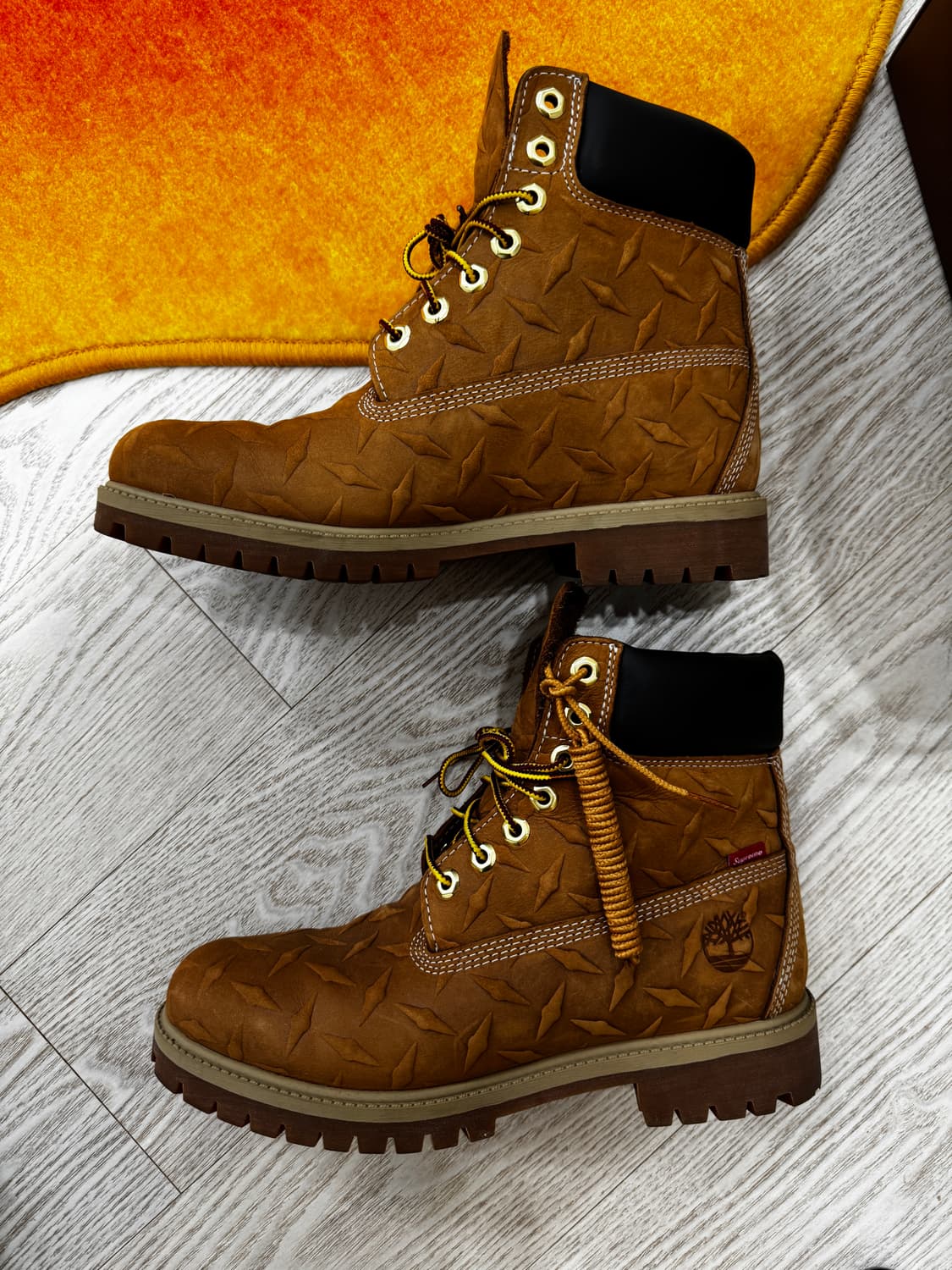 슈프림 팀버랜드 다이아몬드 플레이트 6인치 265 상품이미지2