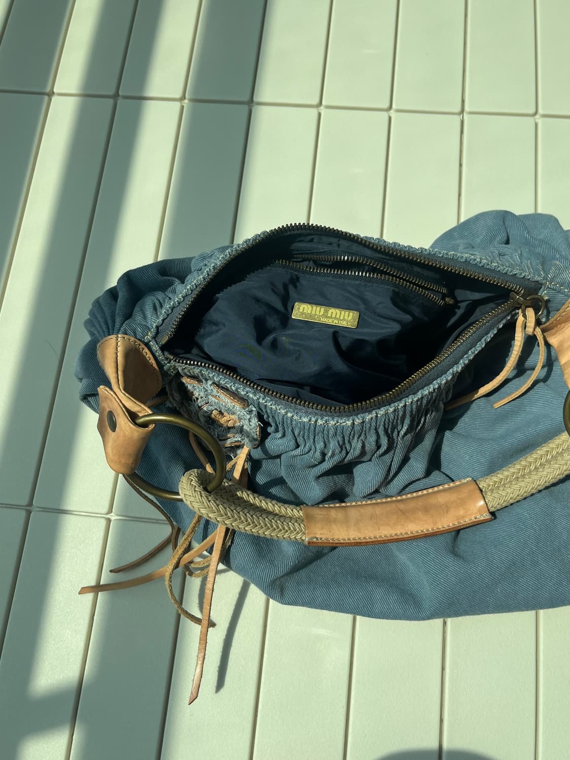 Early 2000s Miu miu denim shoulder bag 상품이미지4