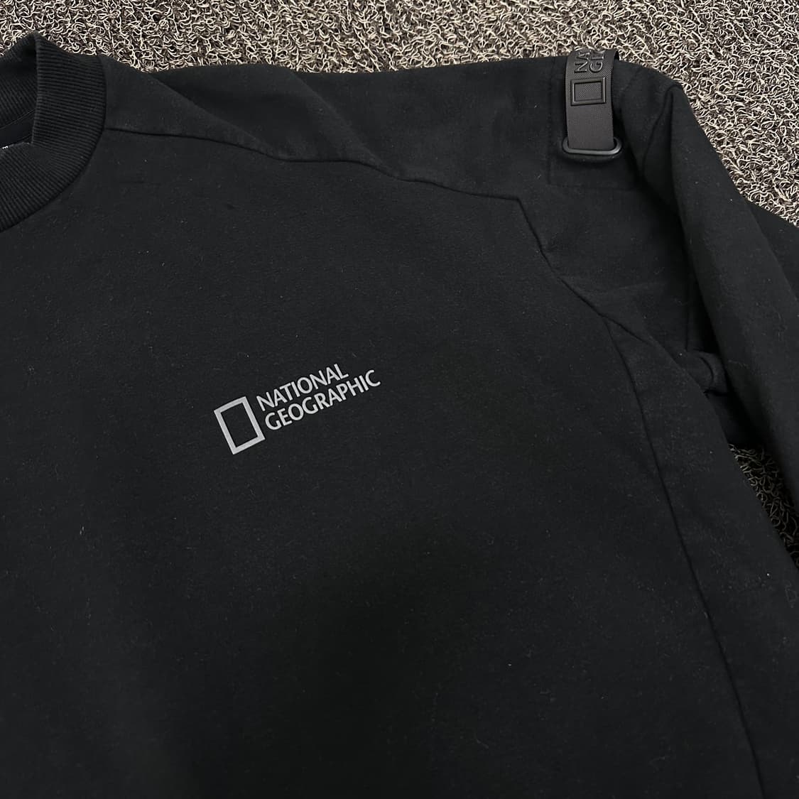 내셔널지오그래픽 기모 맨투맨 블랙 95(M) 상품이미지2