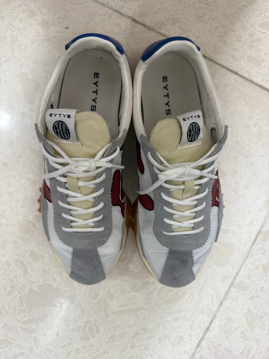 24SS 이티스 스니커즈 F312002 grey 상품이미지1