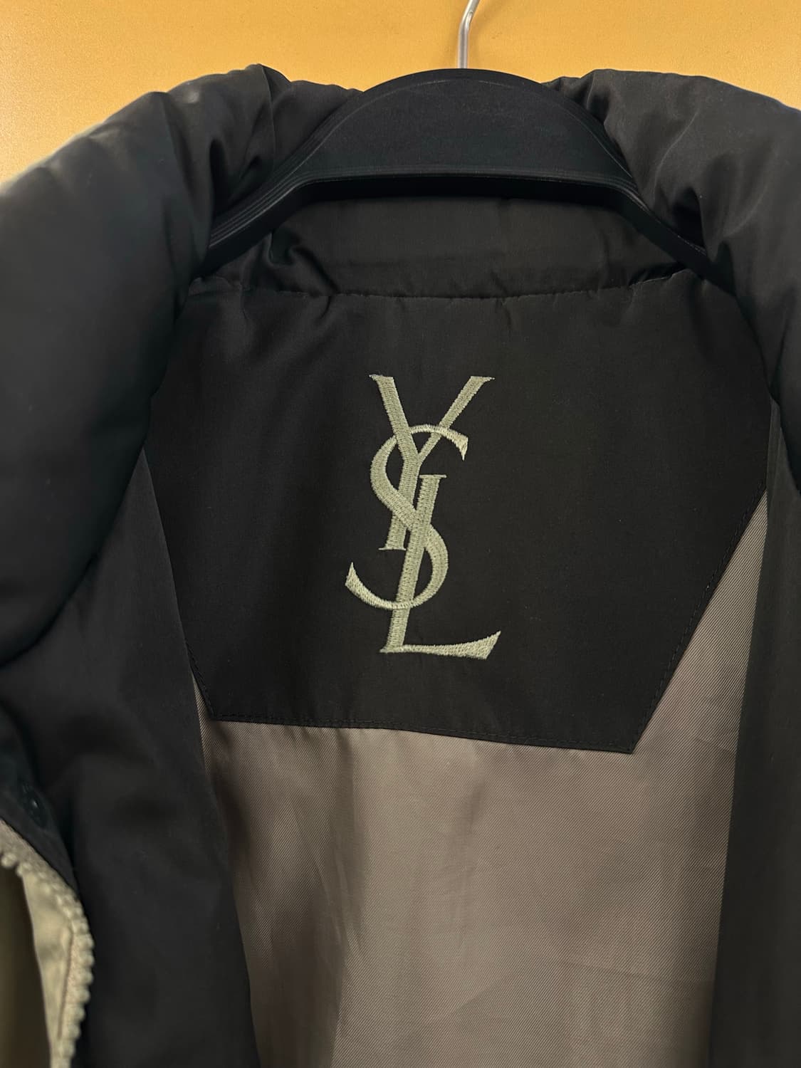 YSL 입생 베이지 블루종 상품이미지3