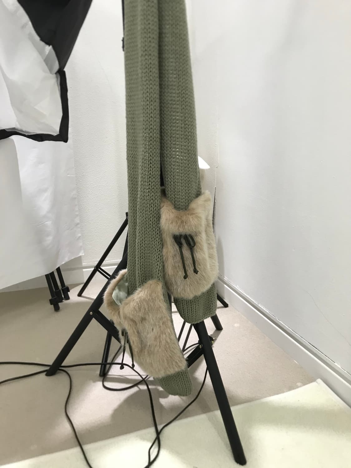 Olive knit hand-glove fur pocket muffler 상품이미지7