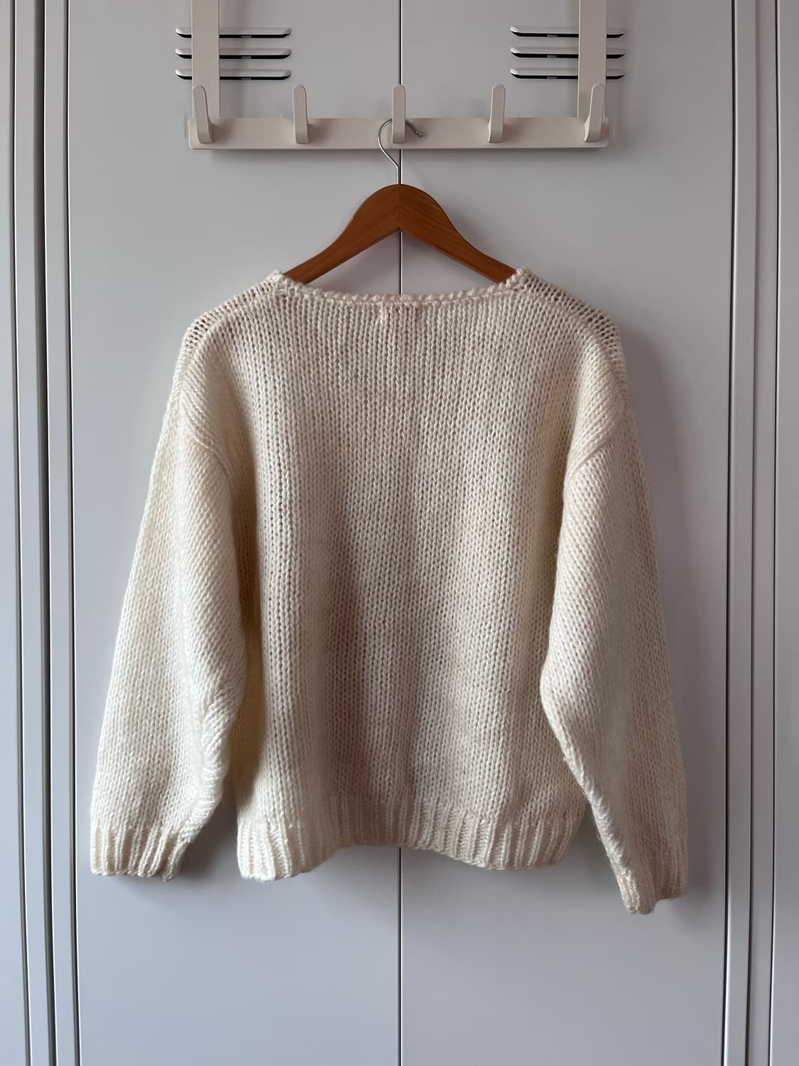 AVANT 아이보리 꽈배기 라운드 니트 상품이미지9