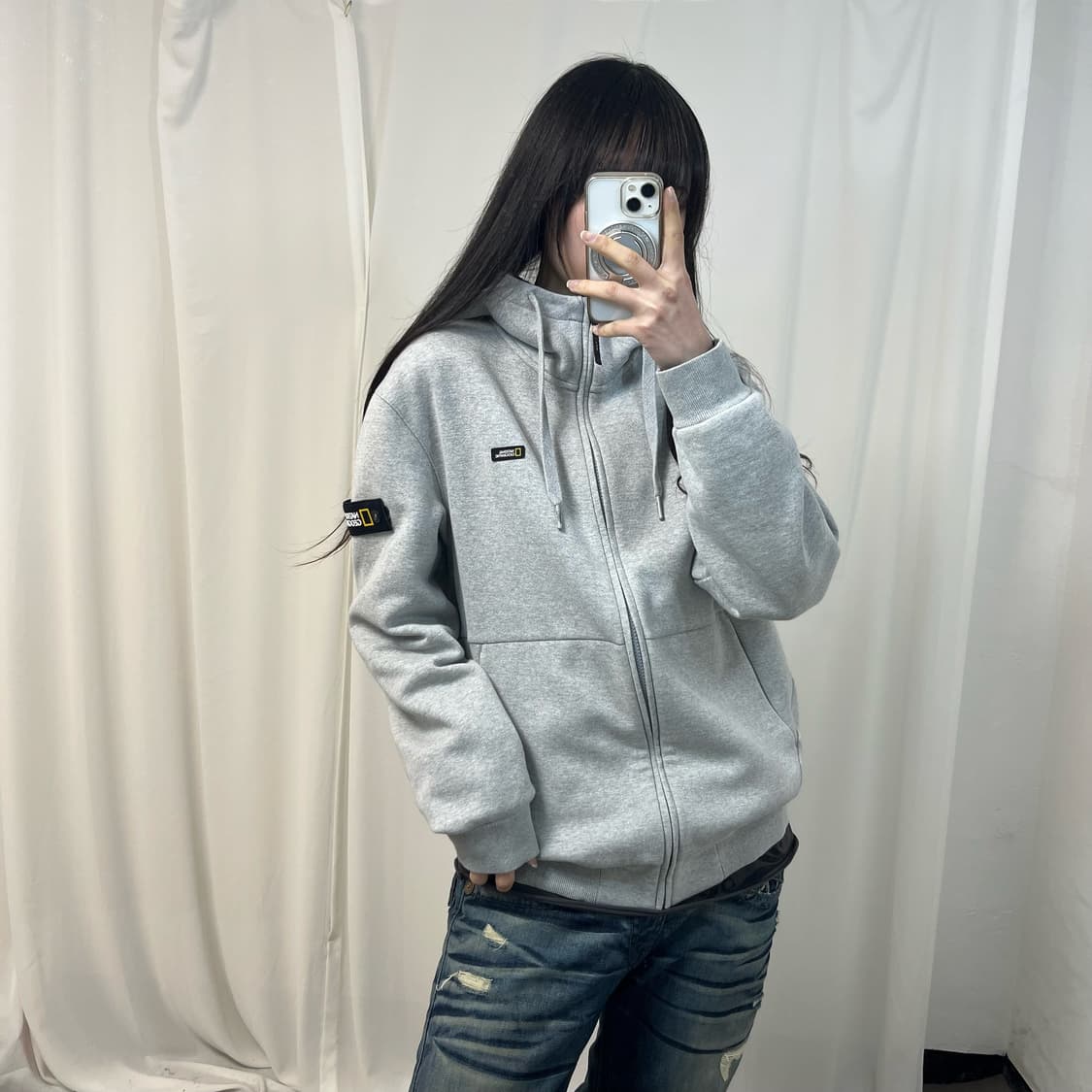 National Geographic grey zip-up hoodie   상품이미지2