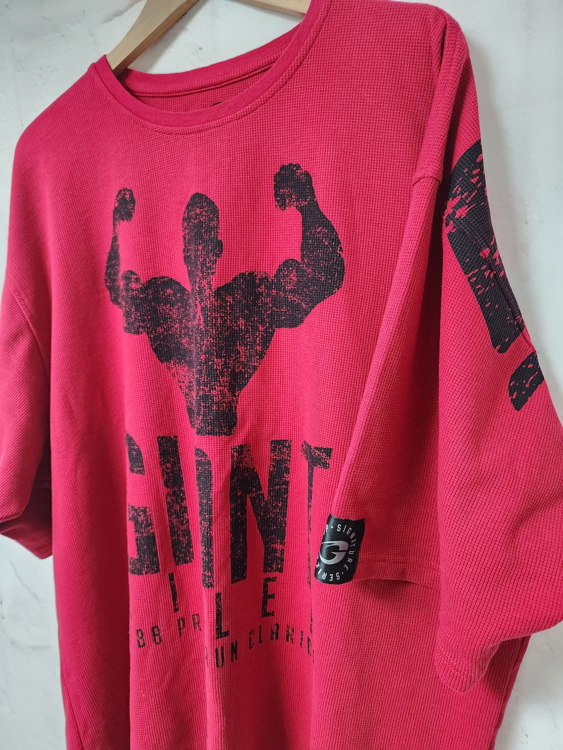 레드 색상의 가스프 킬러 반팔 티셔츠 상품이미지5