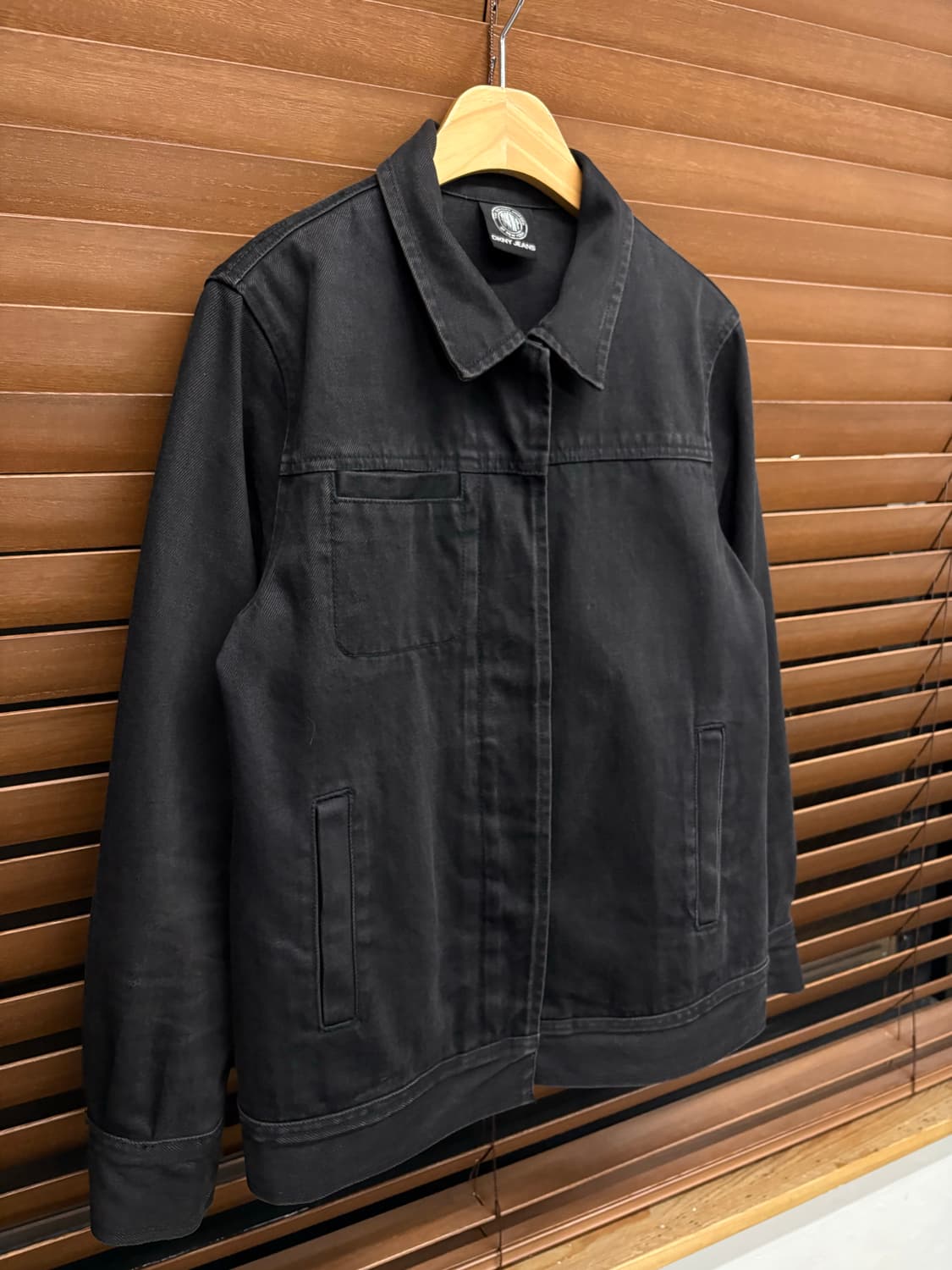 DKNY 트러커 흑청 포켓 데님 자켓 상품이미지6