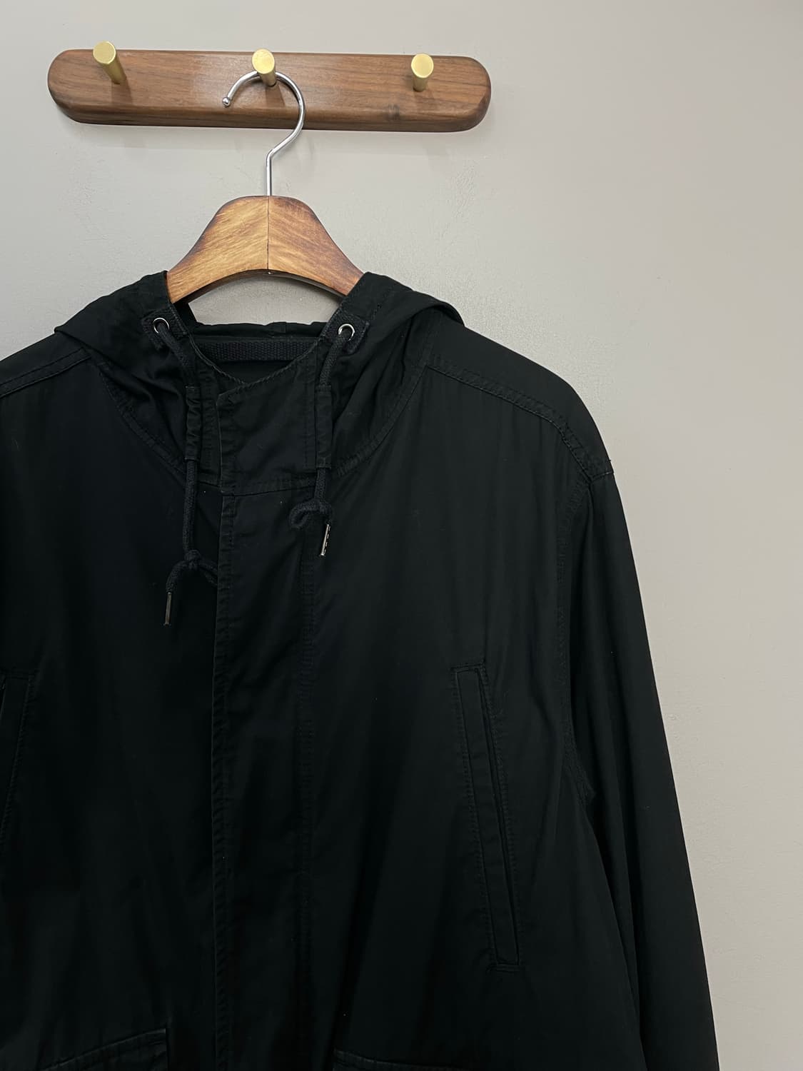 갭 블랙 피쉬테일 야상 자켓 상품이미지3