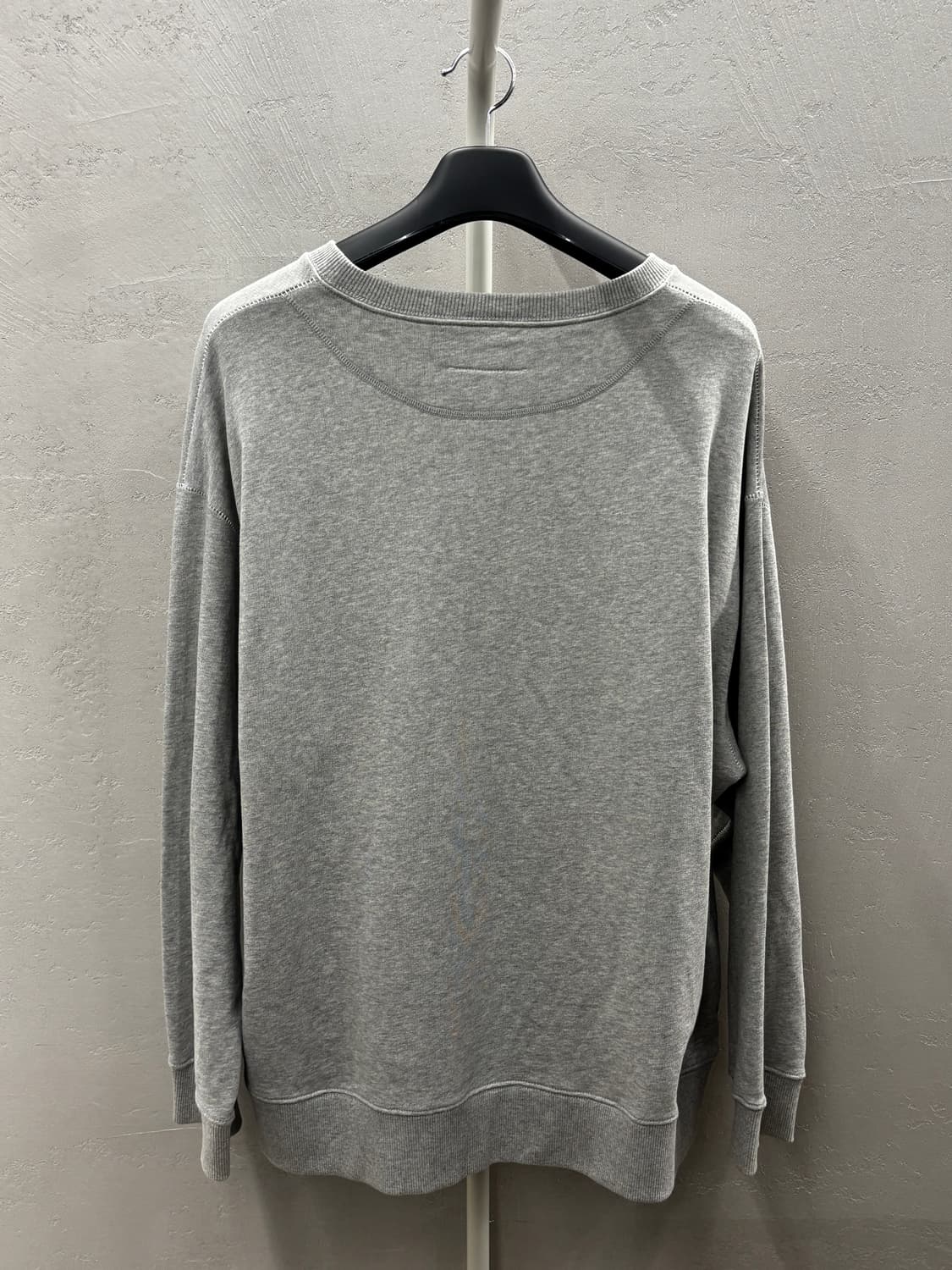 MM6 메종 마르지엘라 맨투맨 L 회색 상품이미지5