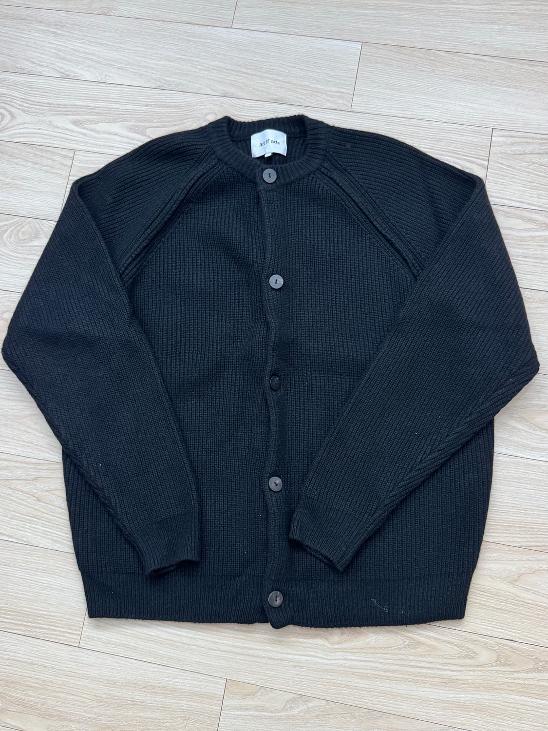 아트이프액츠 캐시미어 라운드넥 가디건 상품이미지1