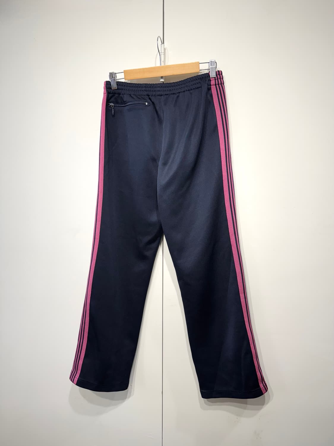 니들스 네이비/핑크 트랙팬츠 상품이미지4