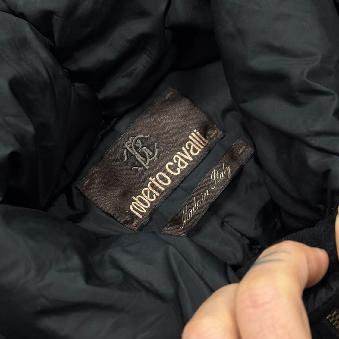 로베르토 카발리 블랙 패딩 자켓 v0410 상품이미지6