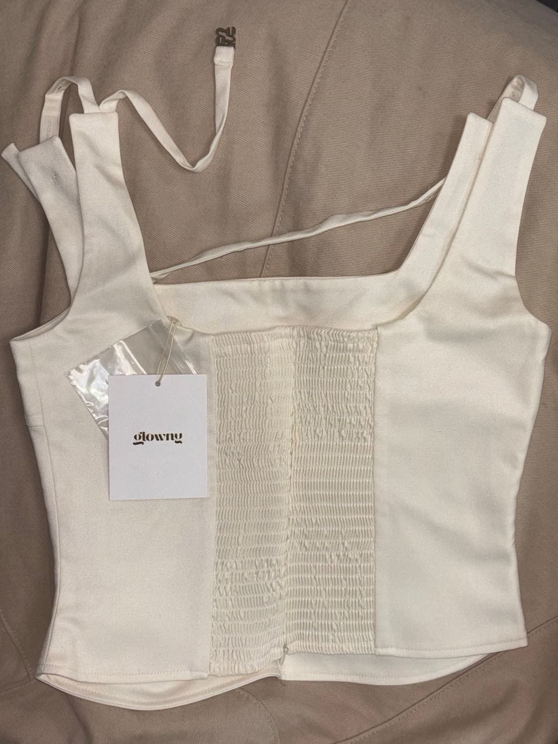 글로니 아이리스 탑_아이보리 상품이미지2