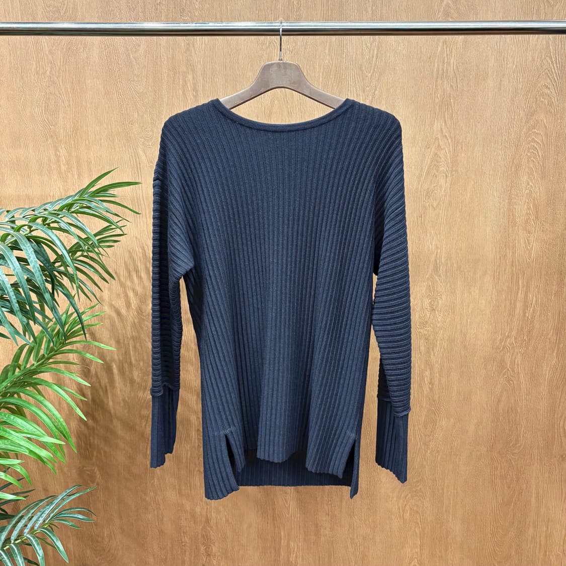 시스템 라운드넥 긴팔 골지 롱 니트 사이드 슬릿 디테일 루즈핏 네이비 상품이미지1