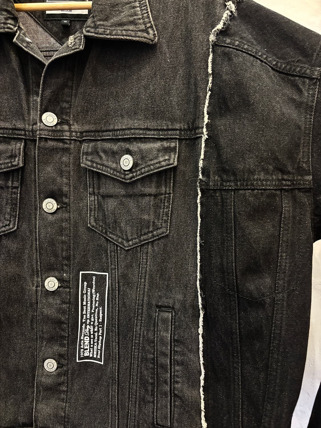 MISHKA 오버핏 데님 트러커 자켓 상품이미지3