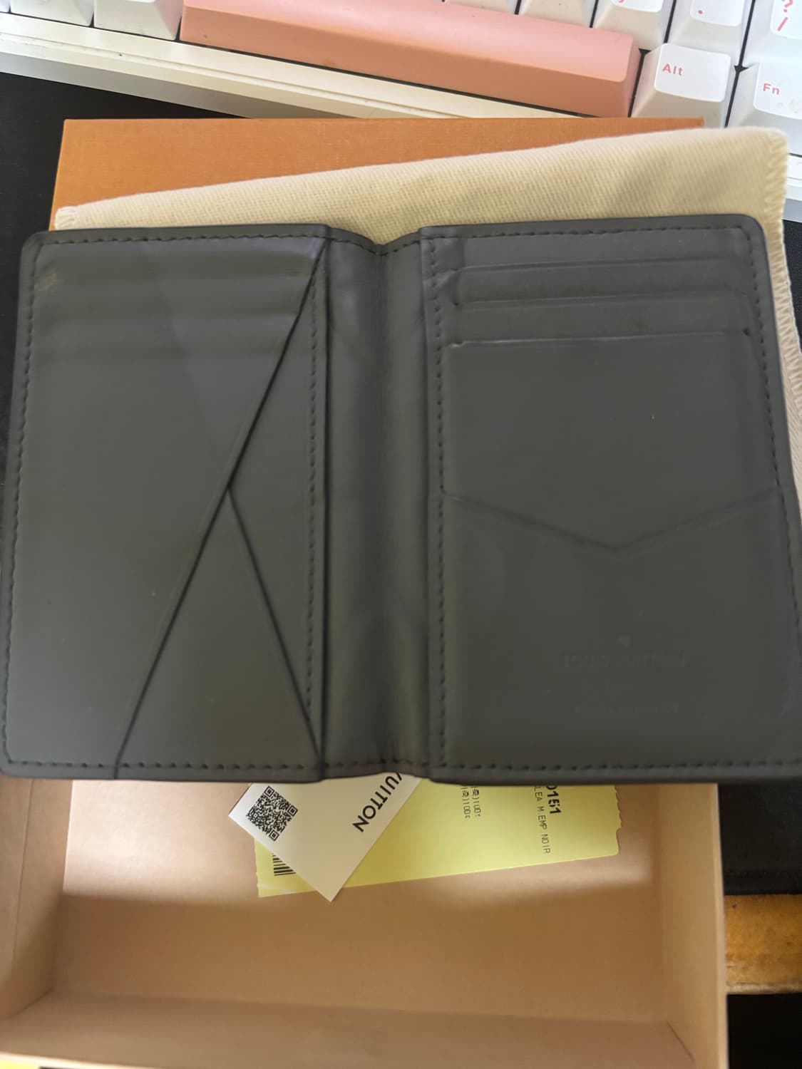 루이비통 쉐도우 오거나이저 상품이미지6