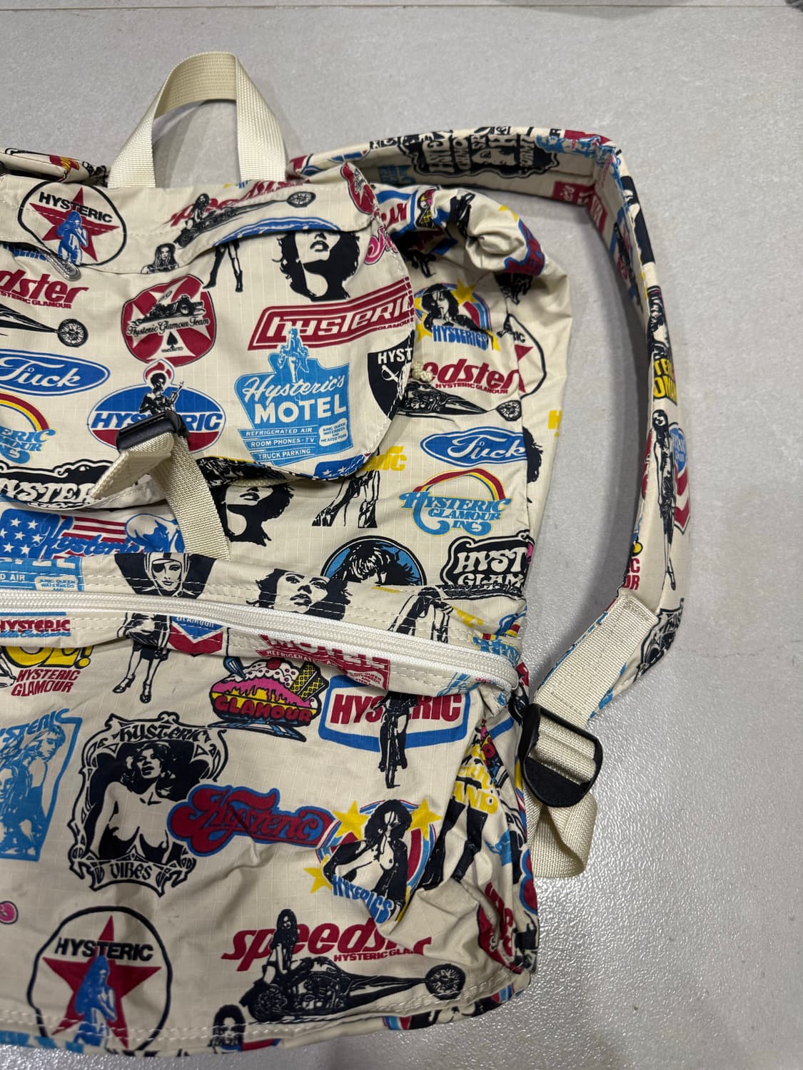 히스테릭 글래머 아카이브 아이코닉 패턴 대형 백팩 가방 상품이미지4