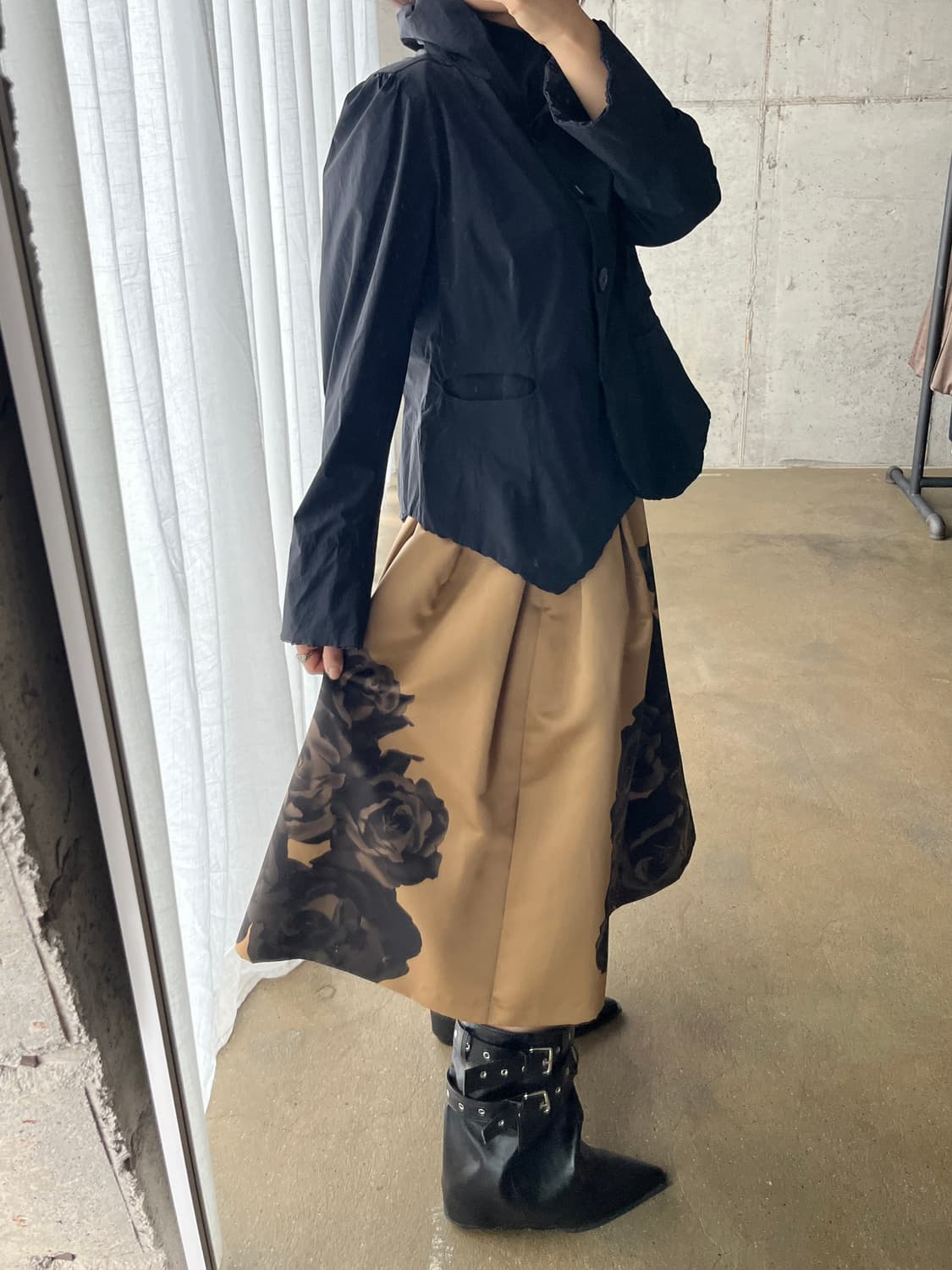 Dama Collecition 블랙 로즈 스커트  상품이미지2