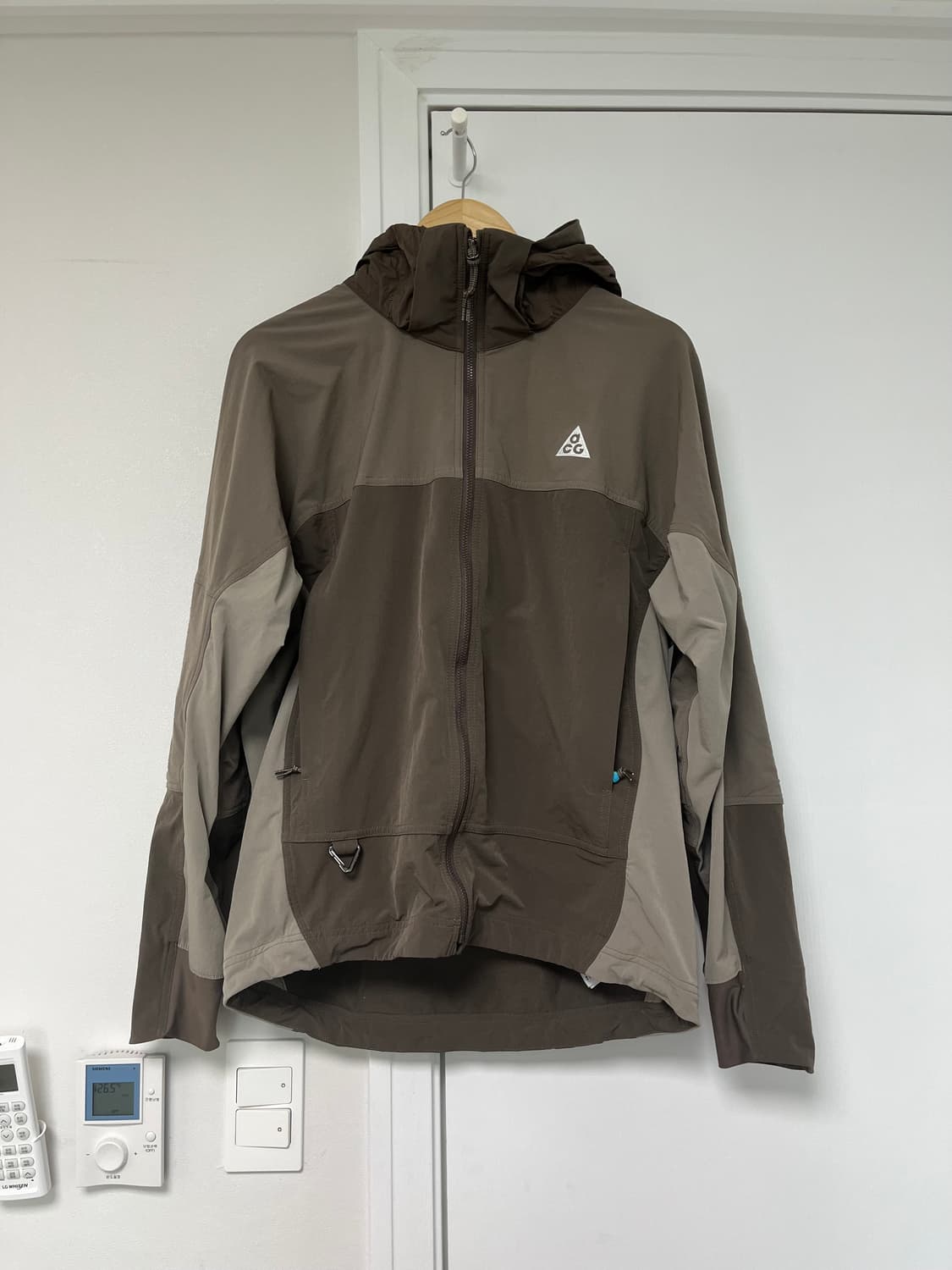 [M] 나이키 acg 썬페어러 자켓 아이언스톤 아시아 상품이미지2