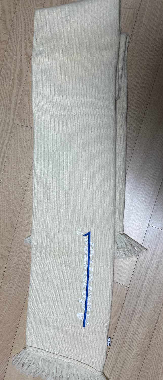 아더에러 19fw 머플러 상품이미지1