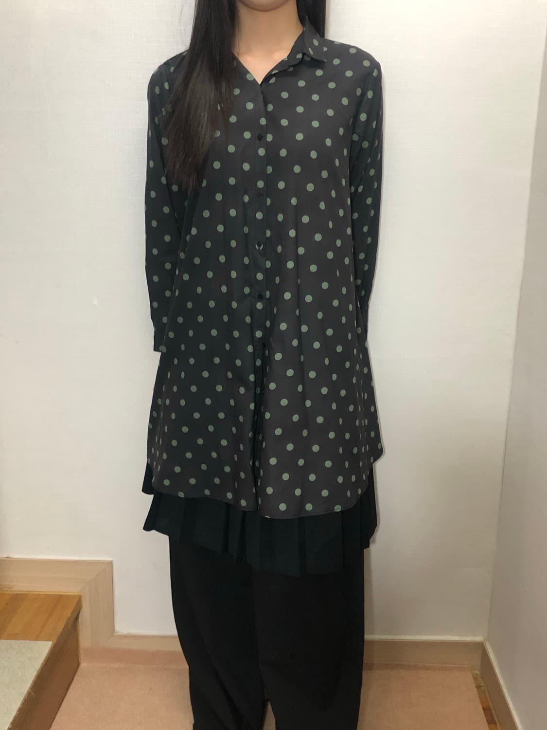 빈티지 블랙 그린 도트 블라우스 상품이미지1