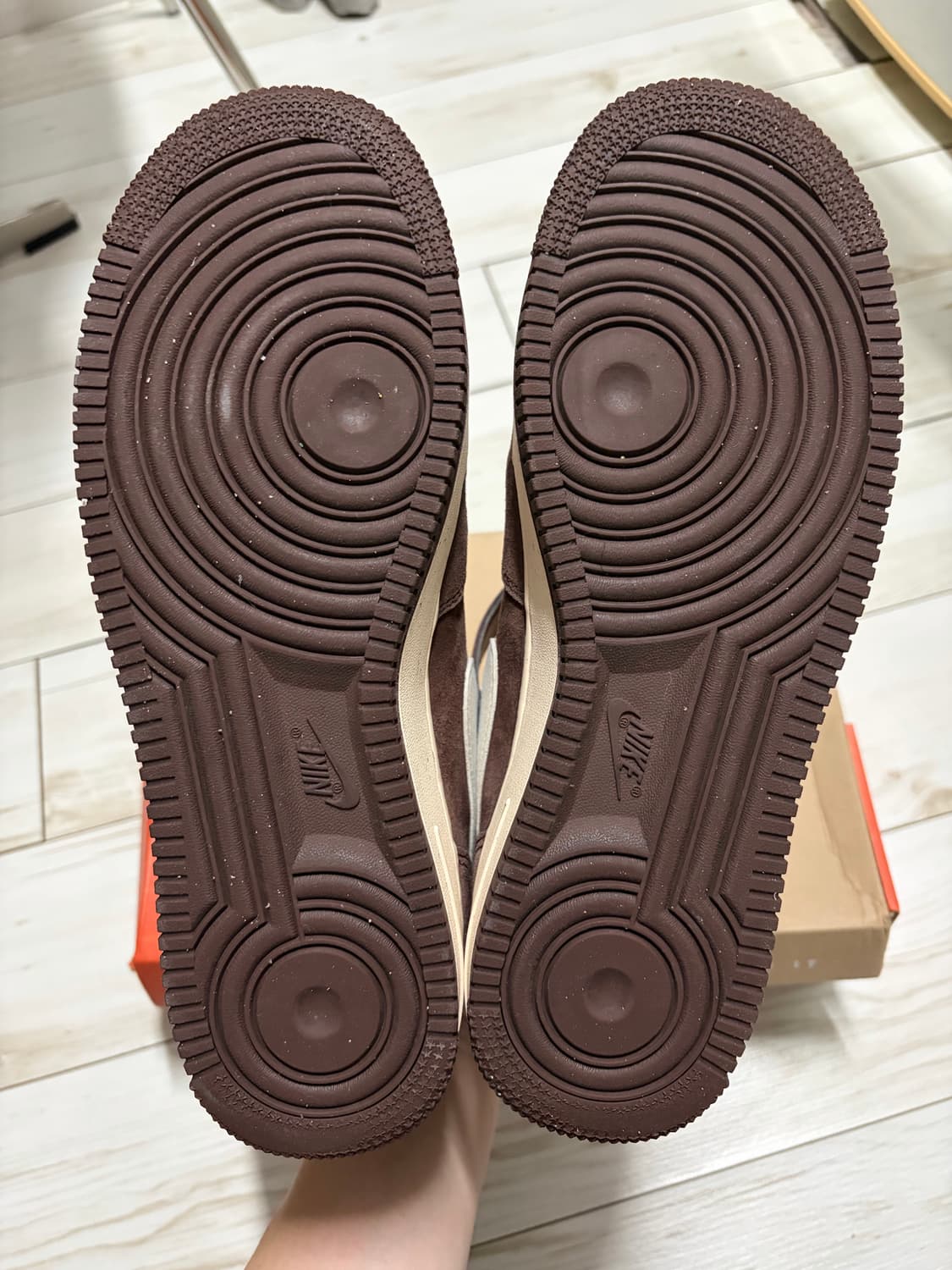 [280] 나이키 에어포스 1 미드 07 QS 초콜릿 상품이미지9