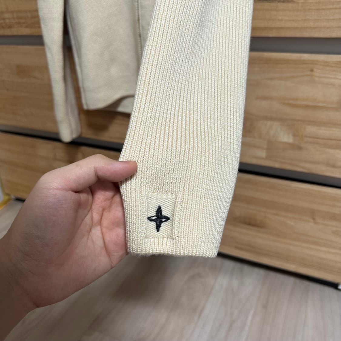 스톤아일랜드 니트집업 가디건 상품이미지2