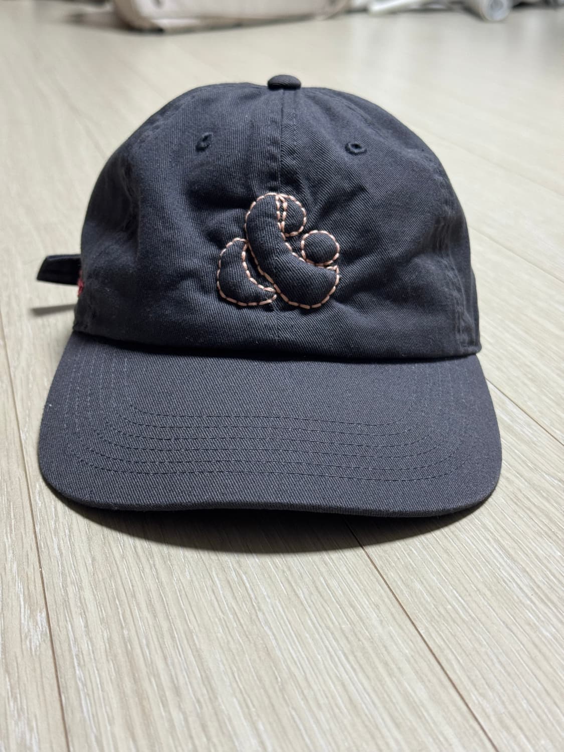 아이엠샵 레드테슬 모자 red tessels 상품이미지1