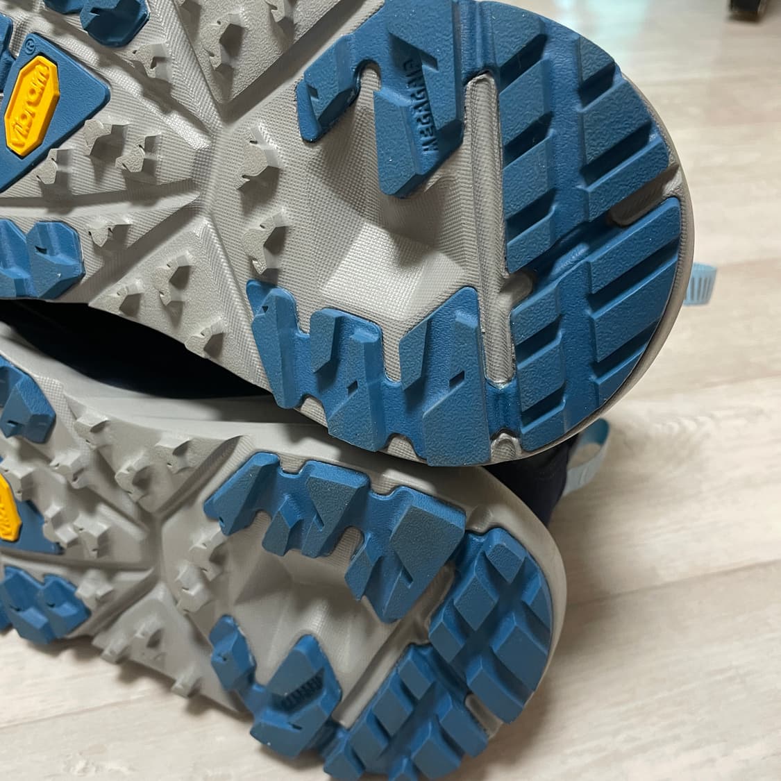 호카 카하1 GTX 등산화 새제품 정품 상품이미지4